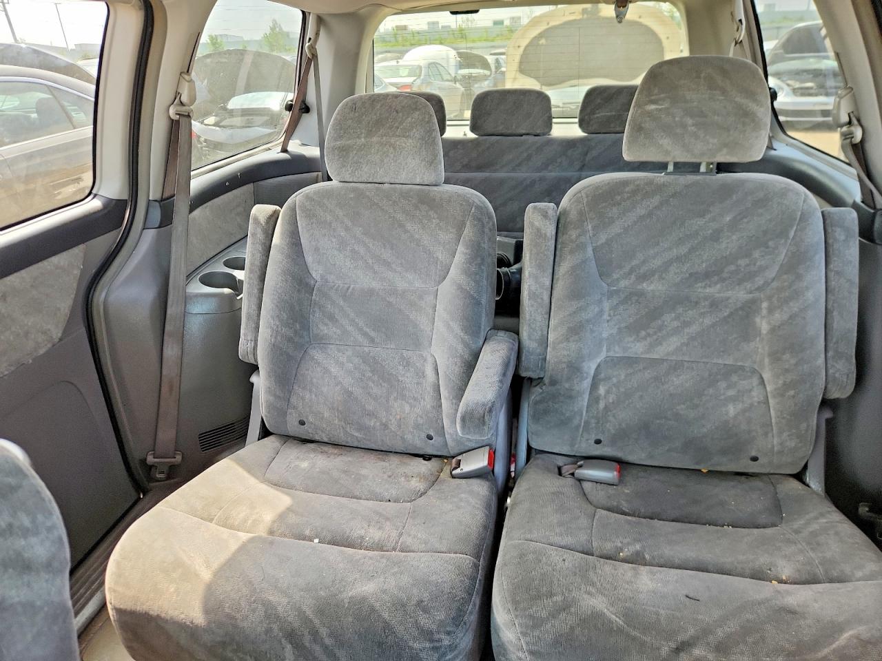 2004 Honda Odyssey Ex Gray vin: 5FNRL18844B087598