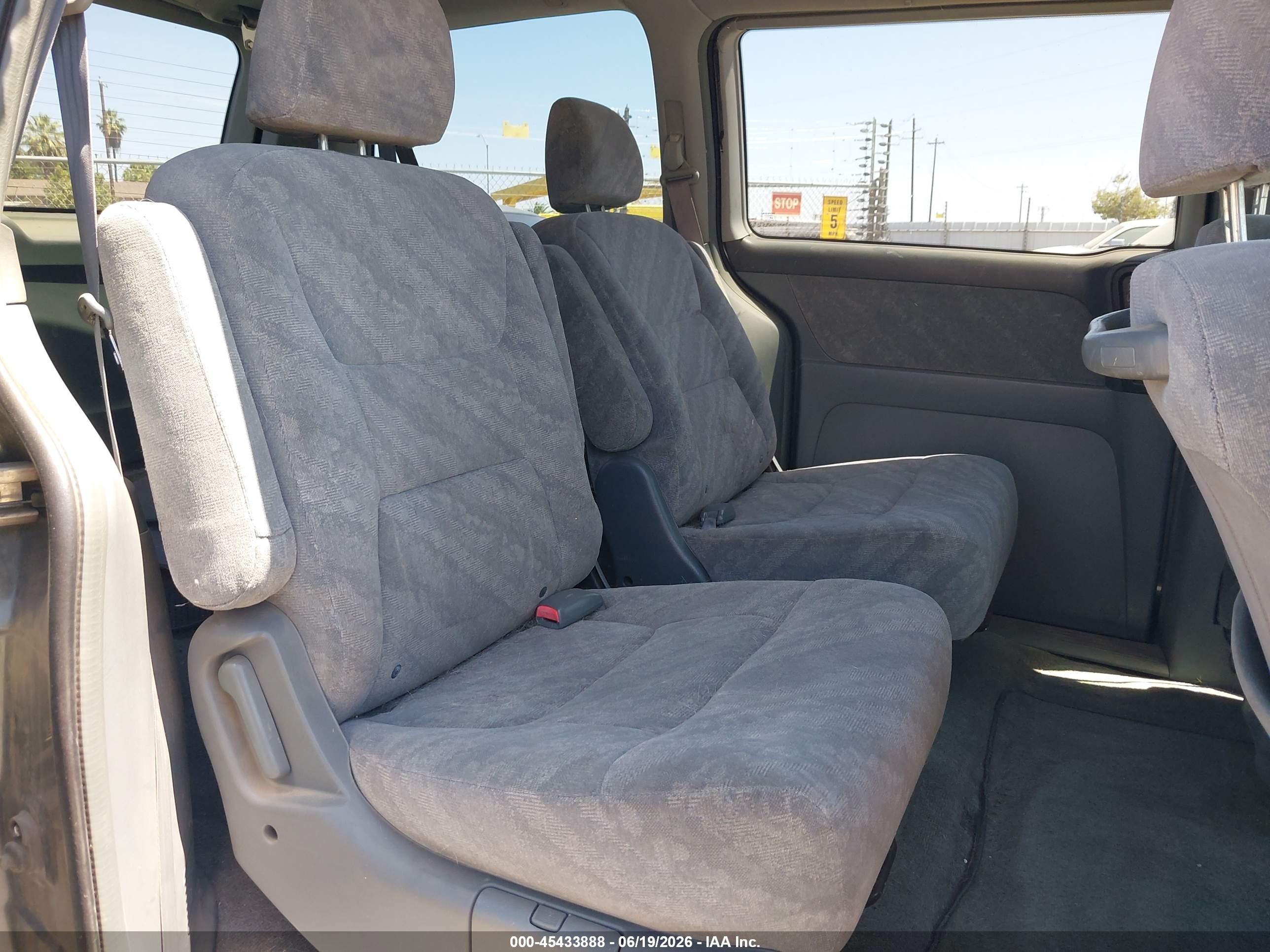 2004 Honda Odyssey Ex Blue vin: 5FNRL18874B124496