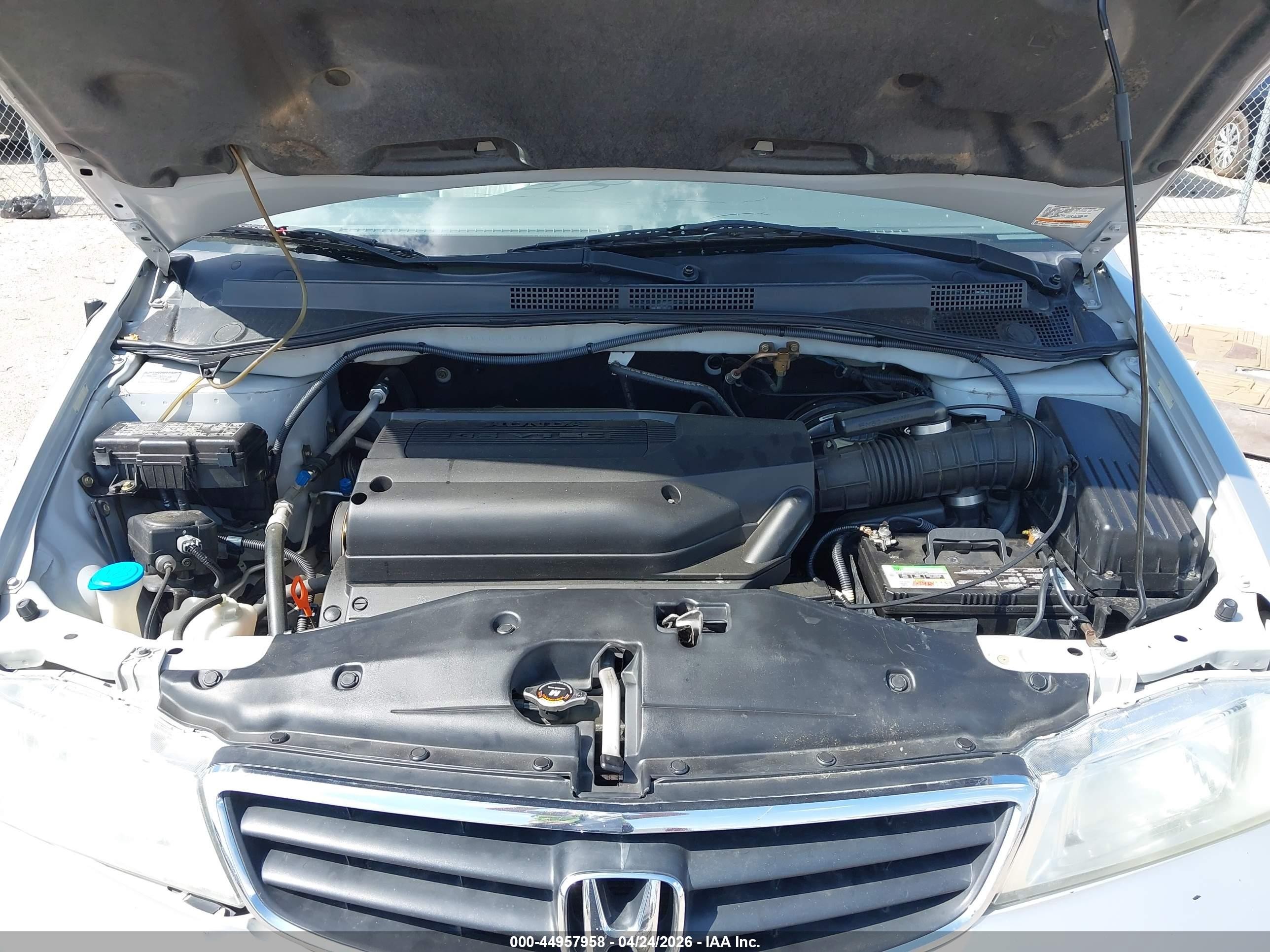 2004 Honda Odyssey Ex Silver vin: 5FNRL18884B147317