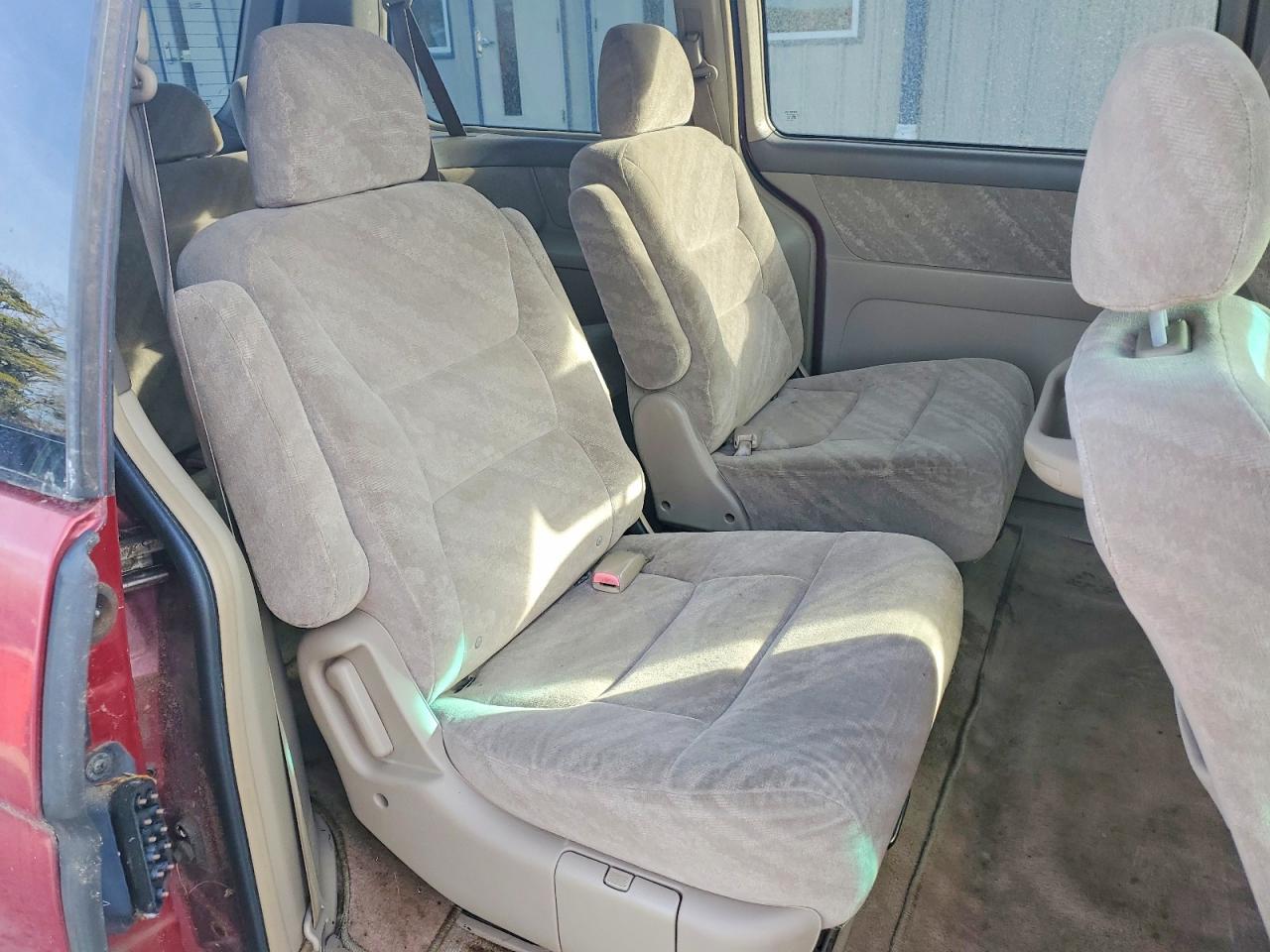 2004 Honda Odyssey Ex Maroon vin: 5FNRL18894B119588