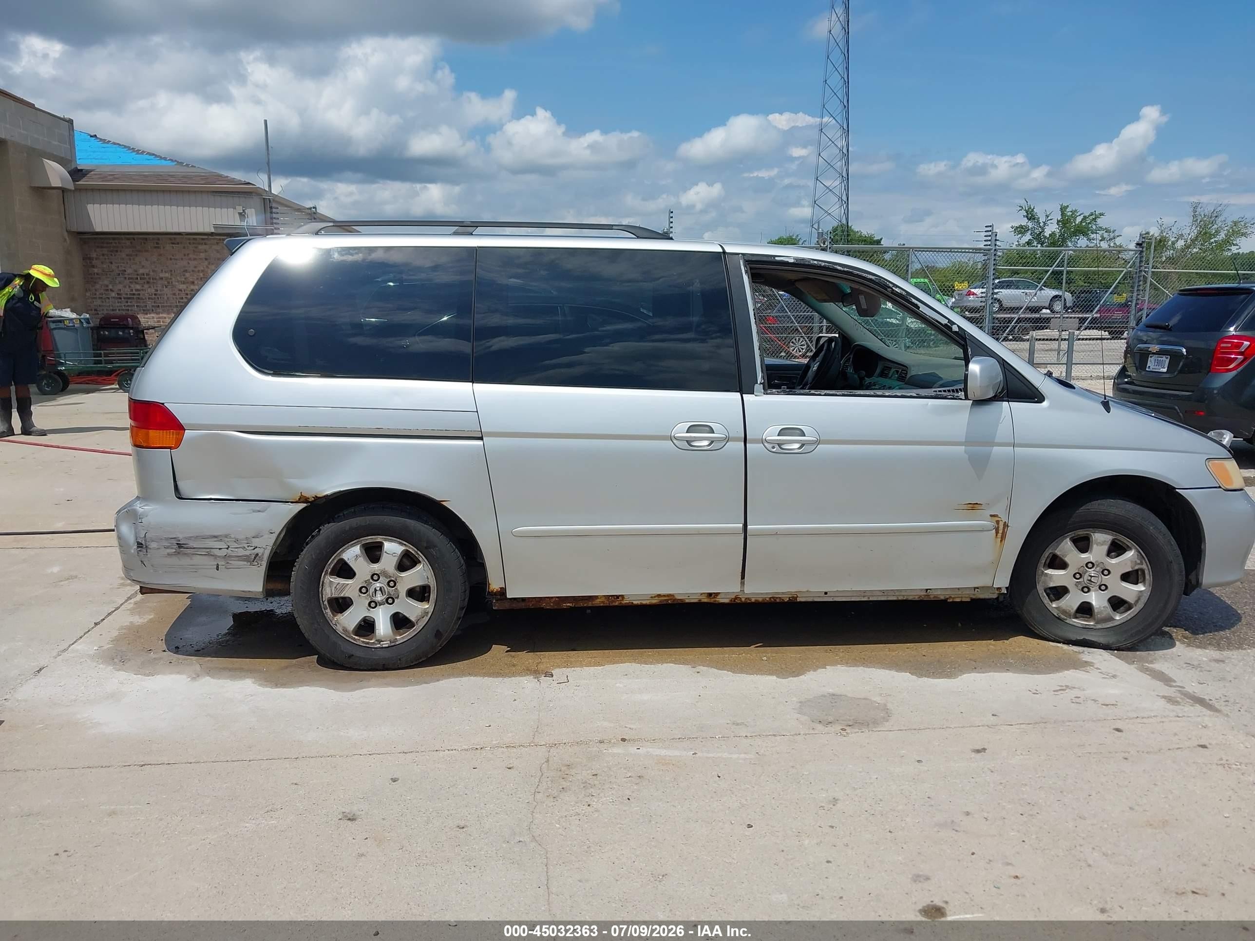 2004 Honda Odyssey Ex-l Silver vin: 5FNRL18904B123196