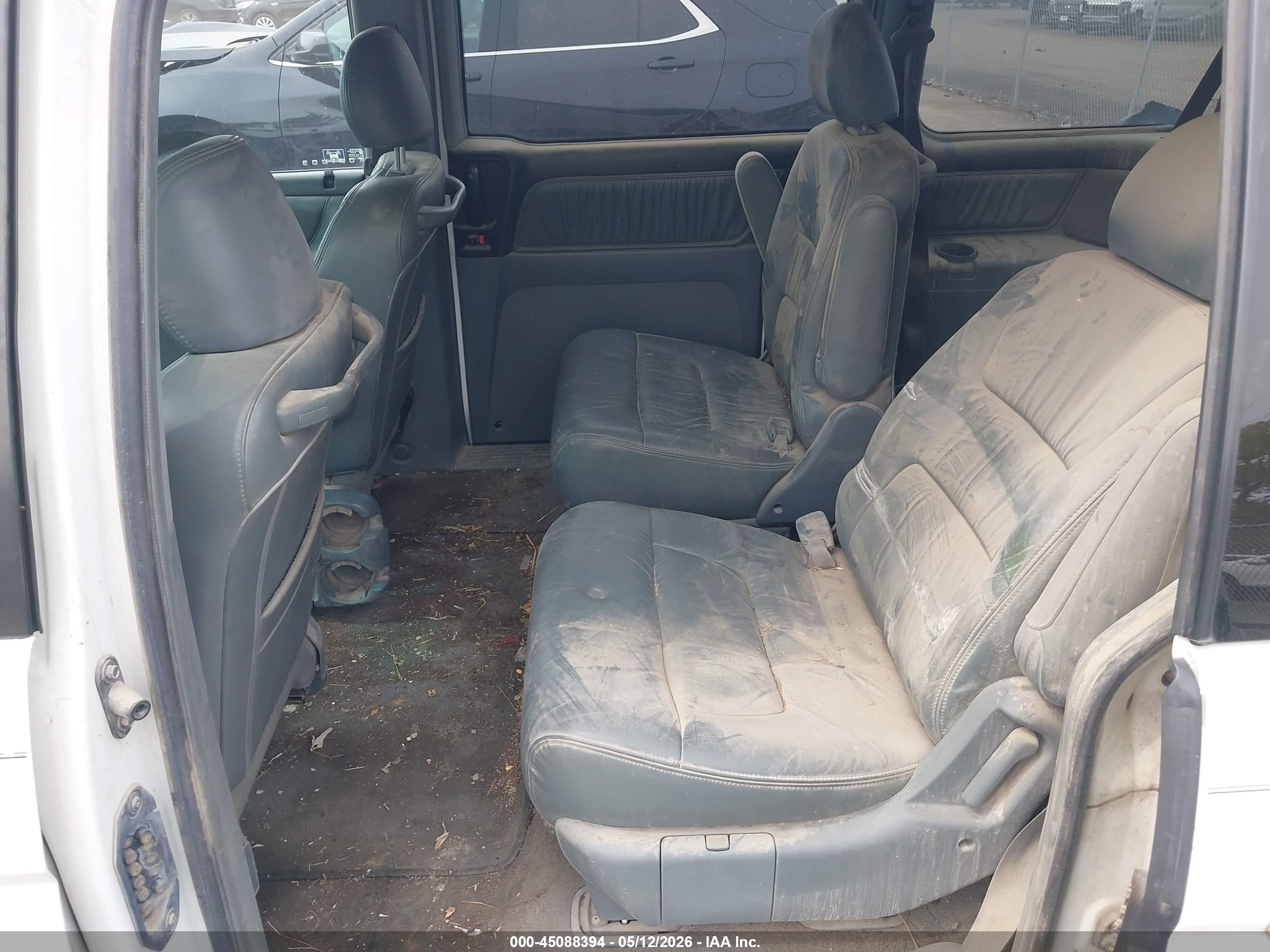 2004 Honda Odyssey Ex-l White vin: 5FNRL18914B034589