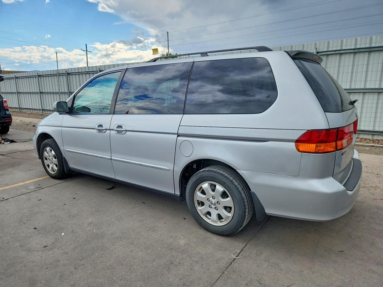 2004 Honda Odyssey Exl Серебряный vin: 5FNRL18944B121631