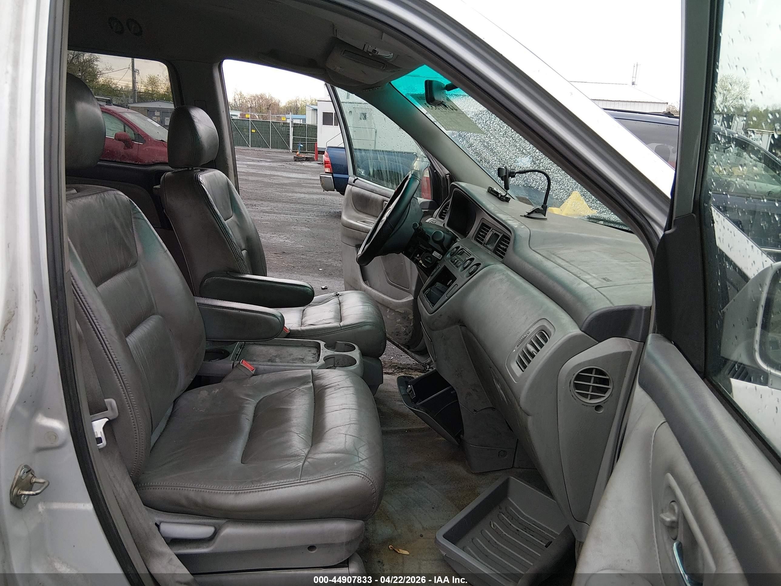 2003 Honda Odyssey Ex-l Silver vin: 5FNRL18953B083132