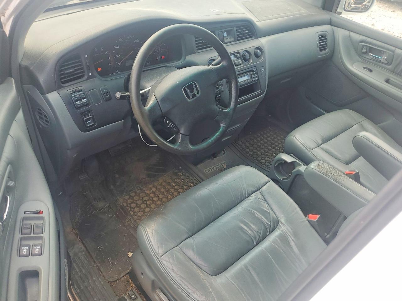 2004 Honda Odyssey Exl White vin: 5FNRL18974B064051