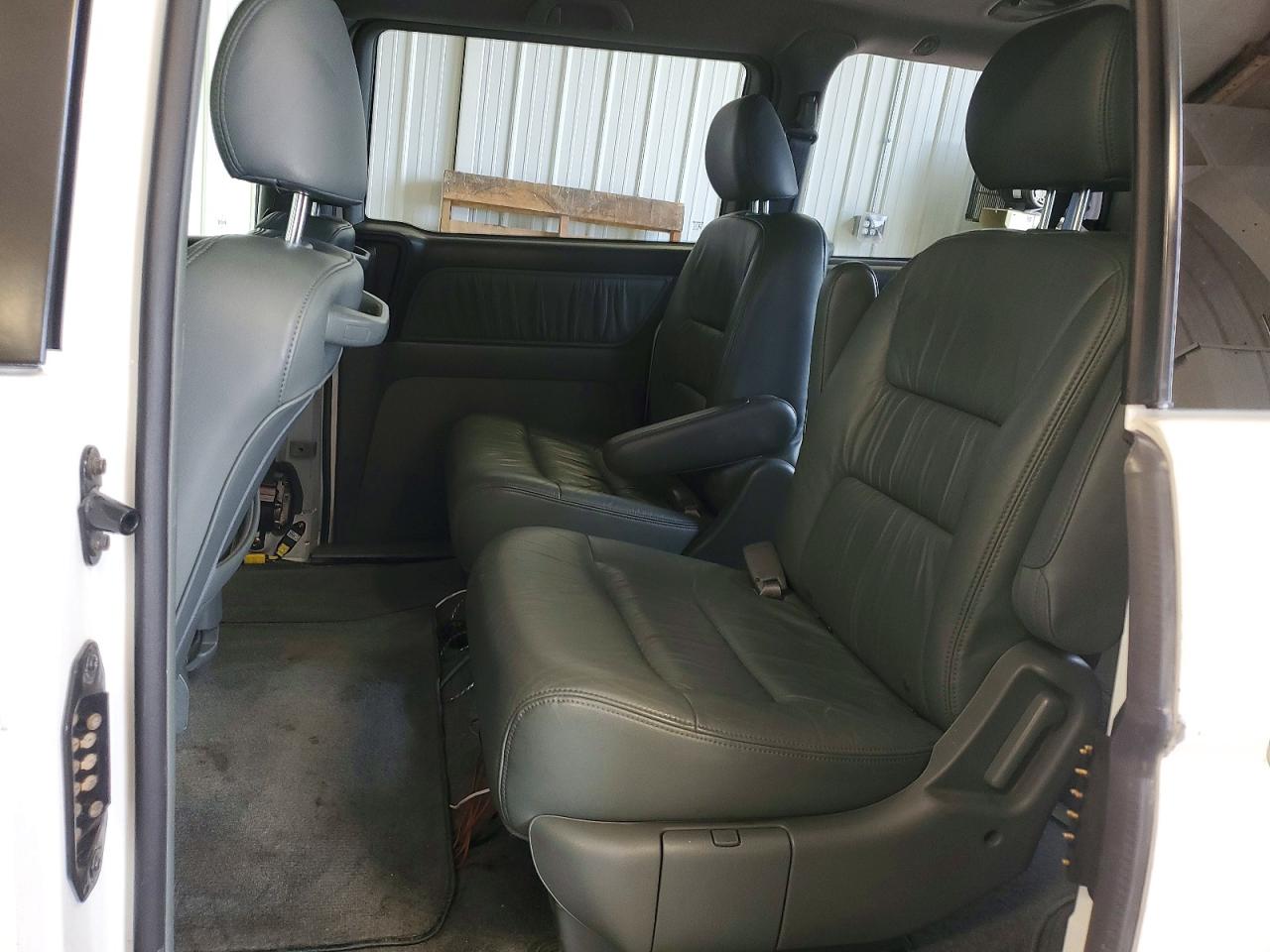 2003 Honda Odyssey Exl White vin: 5FNRL18983B022017