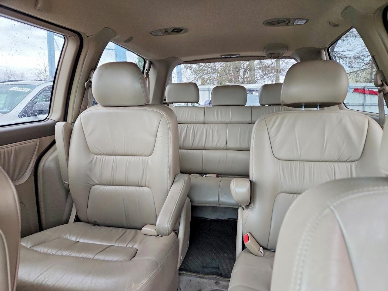 2003 Honda Odyssey Exl Silver vin: 5FNRL18983B122215
