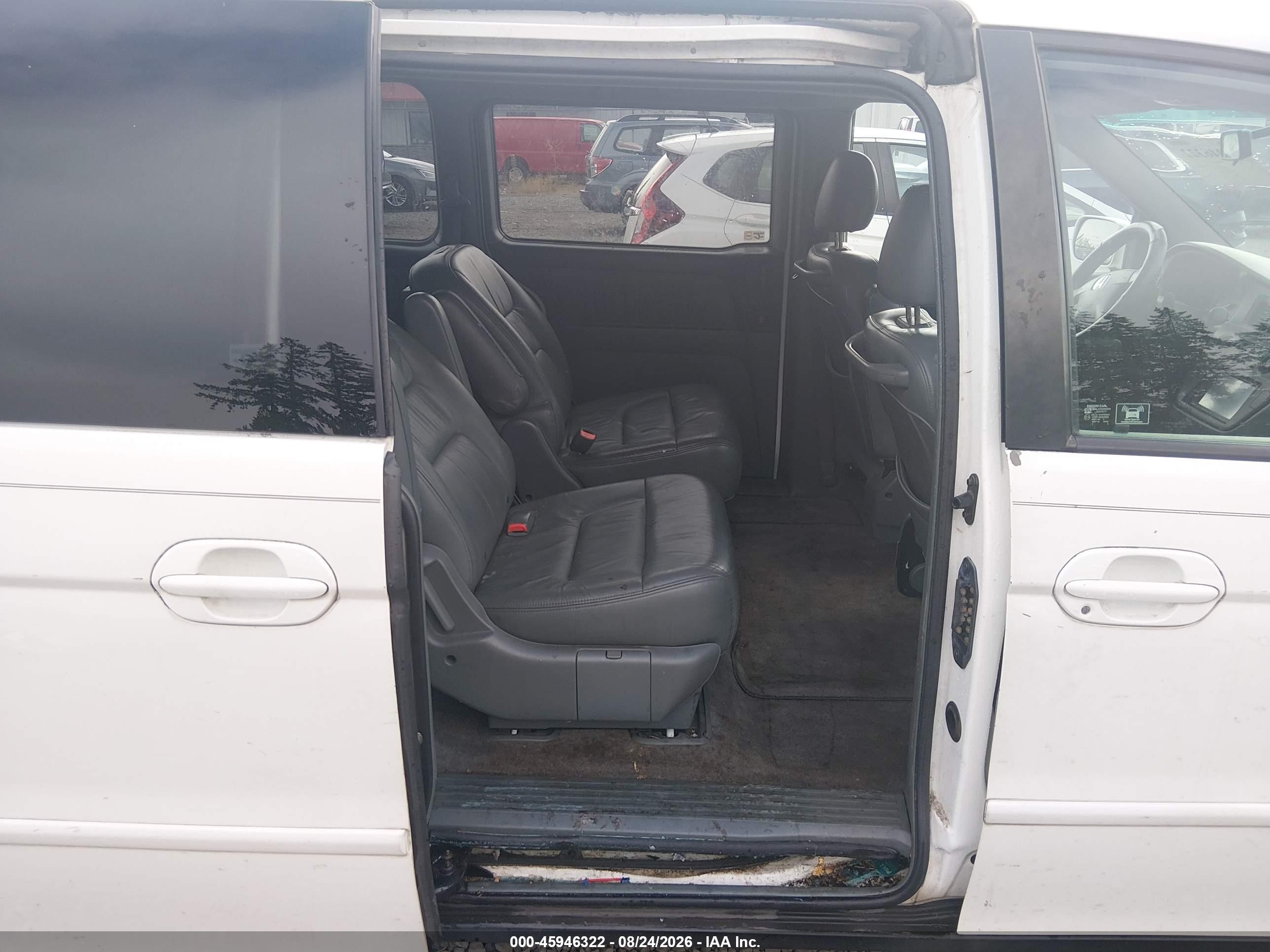 2004 Honda Odyssey Ex-l White vin: 5FNRL18984B016090