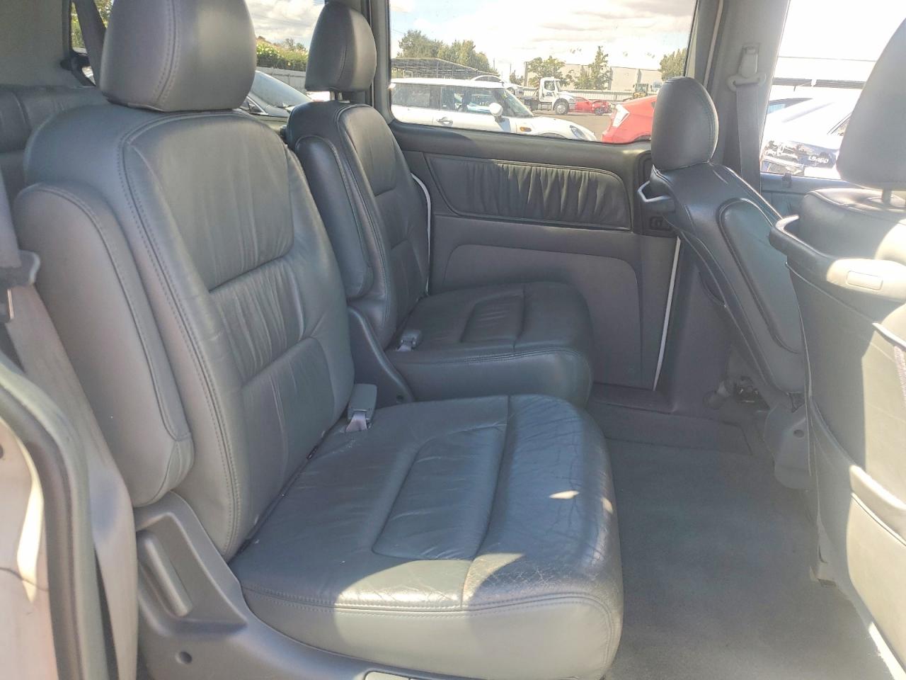 2004 Honda Odyssey Exl Белый vin: 5FNRL18984B061370
