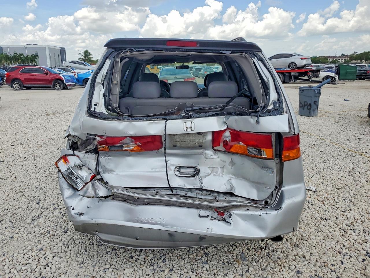 2002 Honda Odyssey Exl Серебряный vin: 5FNRL18992B039925