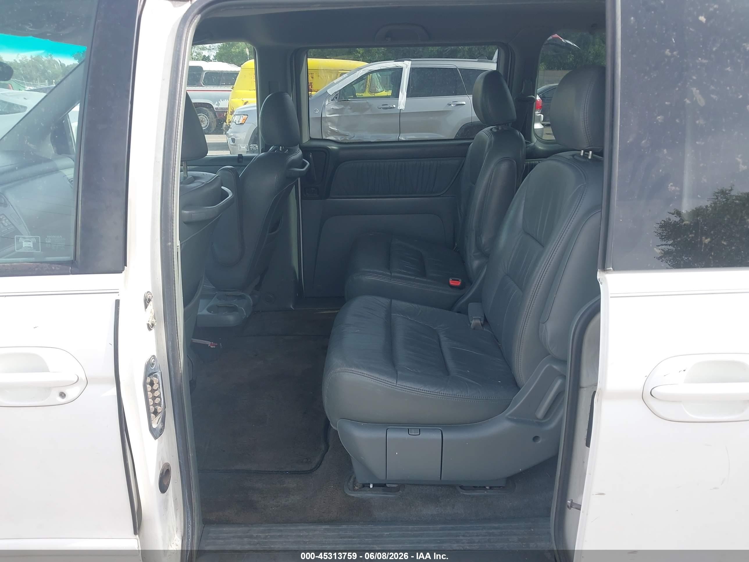 2004 Honda Odyssey Ex-l White vin: 5FNRL18994B092952