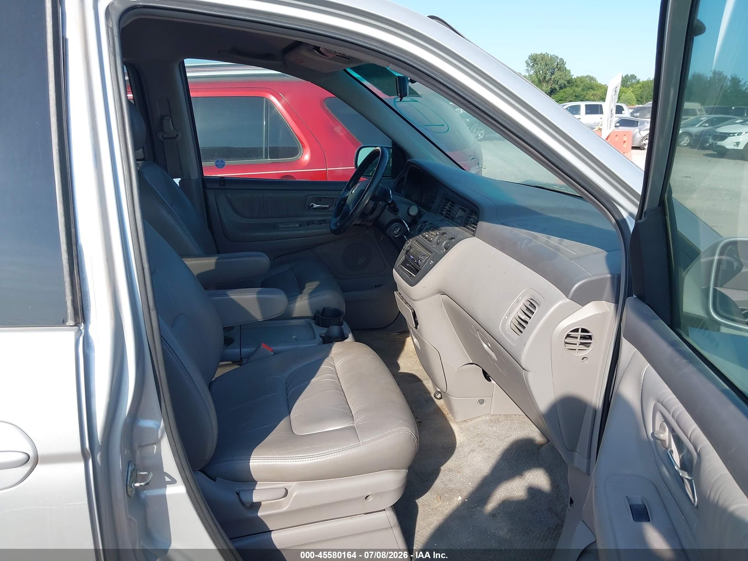 2004 Honda Odyssey Ex-l Silver vin: 5FNRL18994B106543