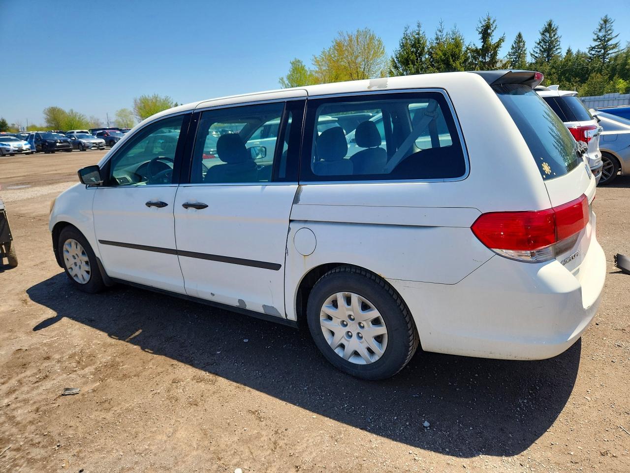 2008 Honda Odyssey Lx White vin: 5FNRL381X8B501083