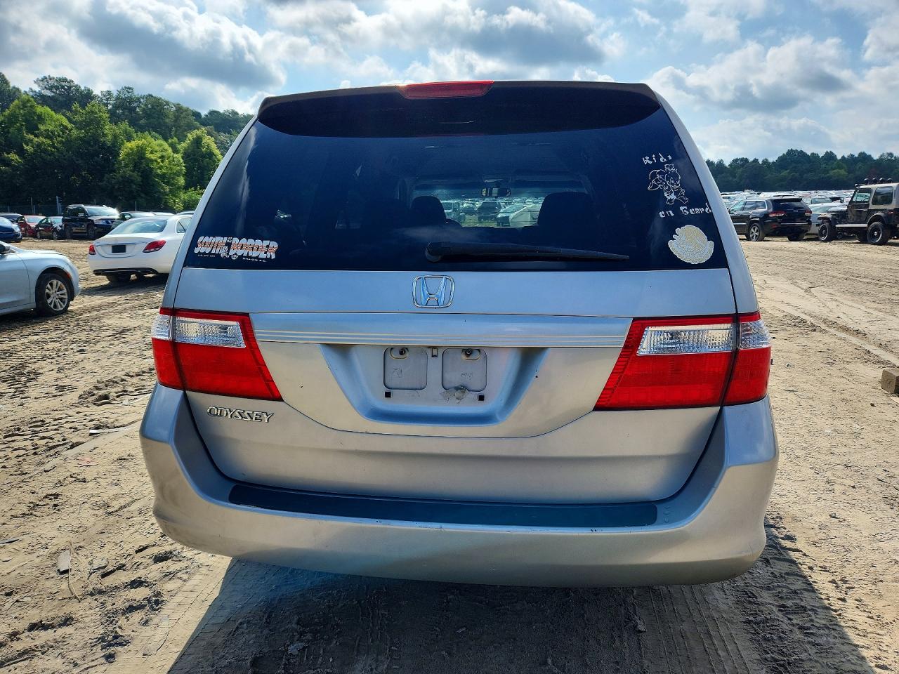 2007 Honda Odyssey Lx Silver vin: 5FNRL38207B023568