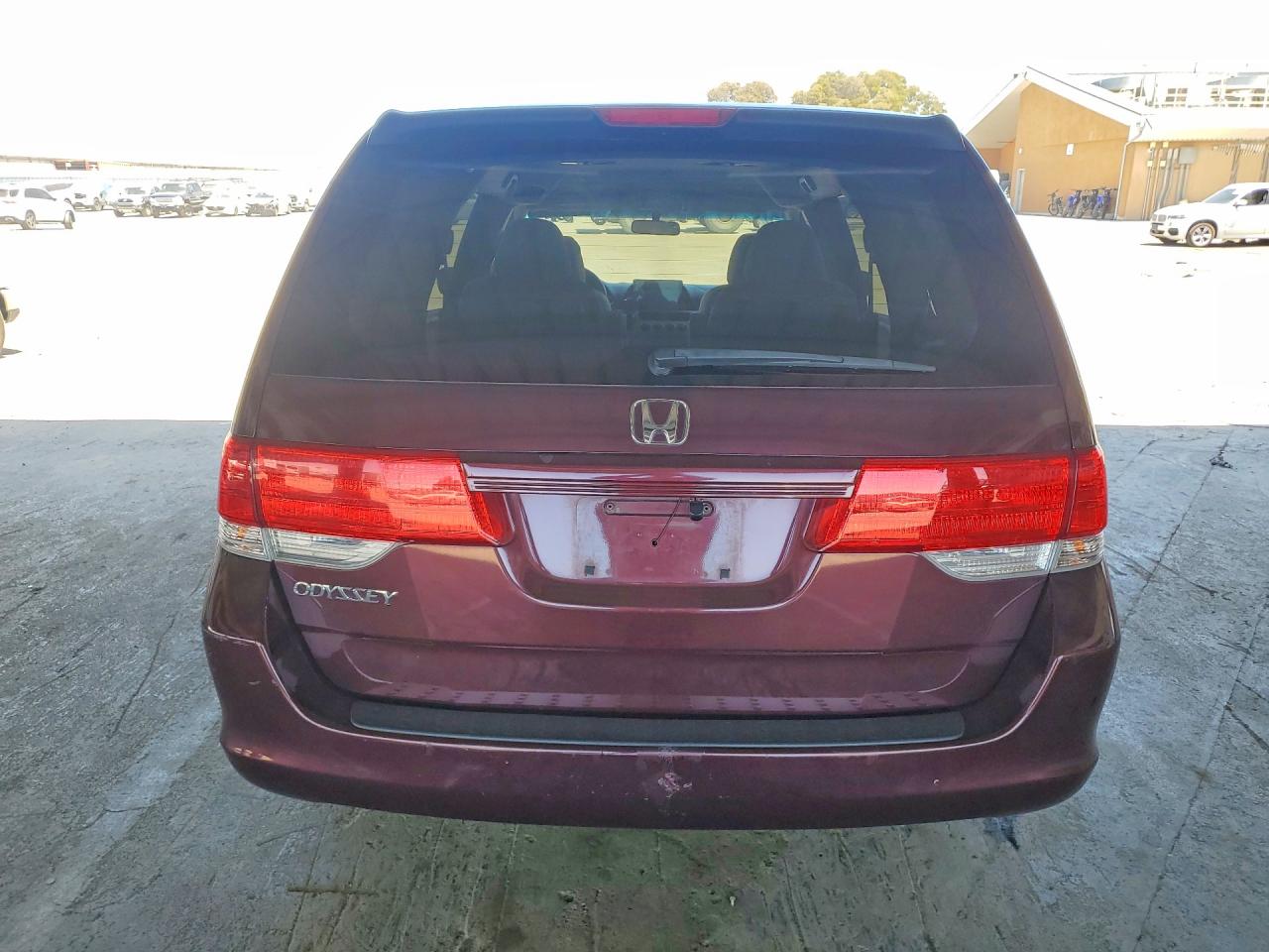 2008 Honda Odyssey Lx Maroon vin: 5FNRL38208B116107