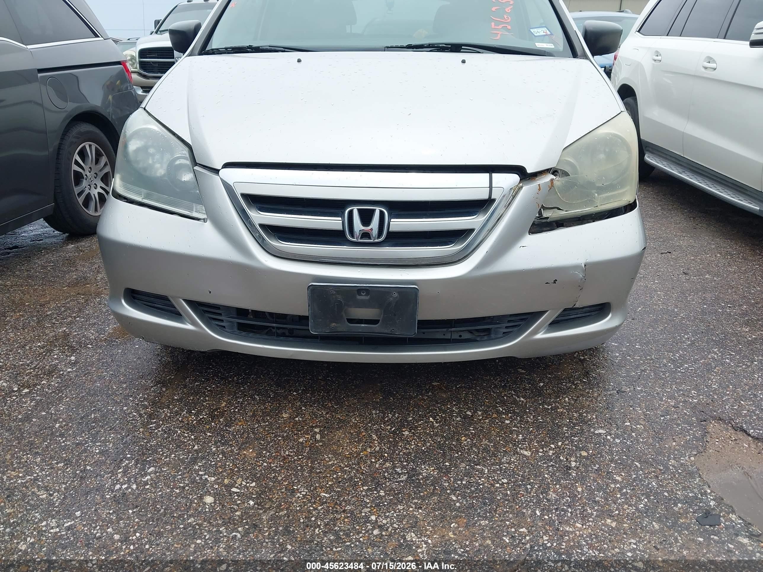 2007 Honda Odyssey Lx Silver vin: 5FNRL38217B137255