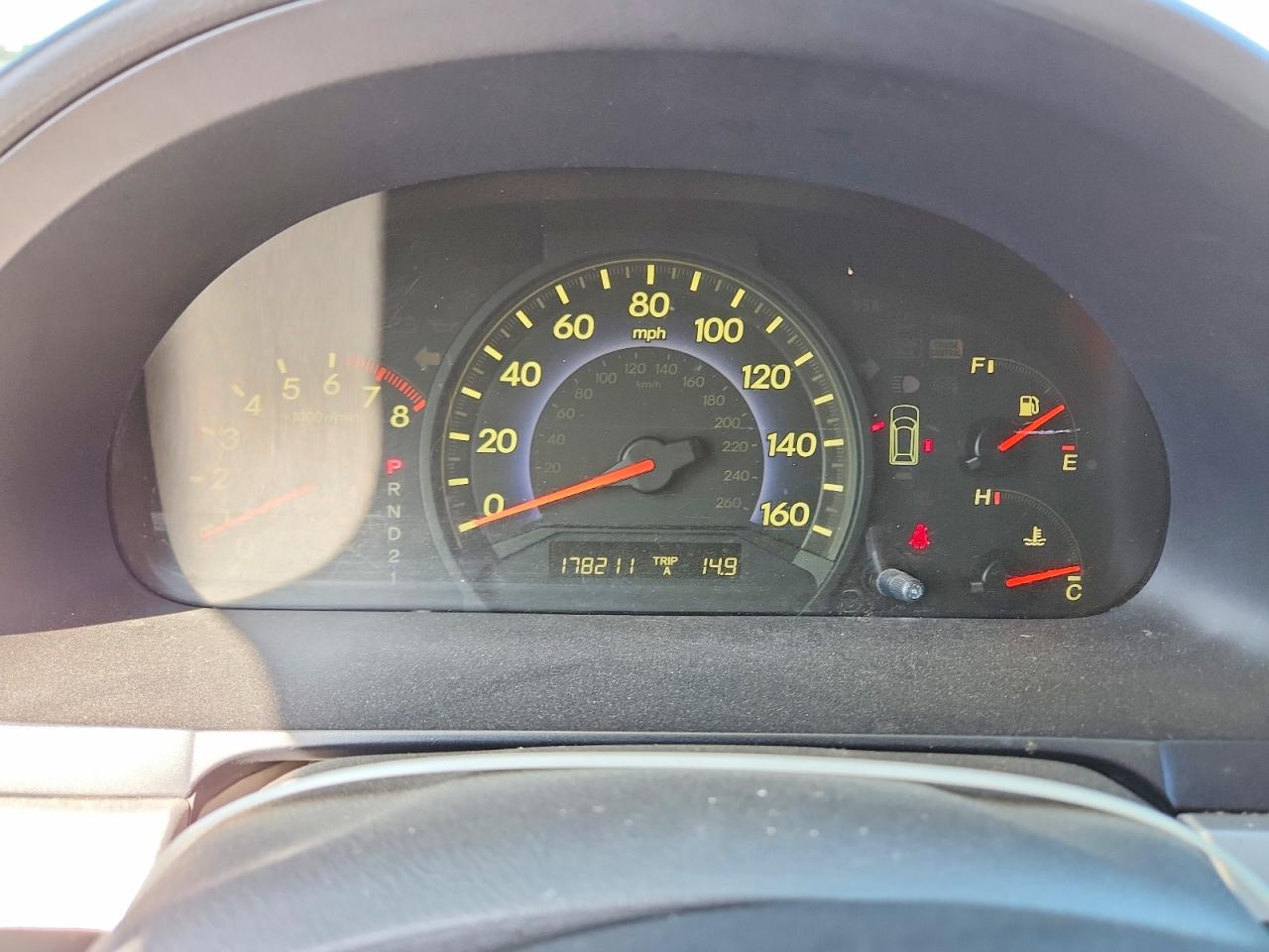 2008 Honda Odyssey Lx Серебряный vin: 5FNRL38218B072876