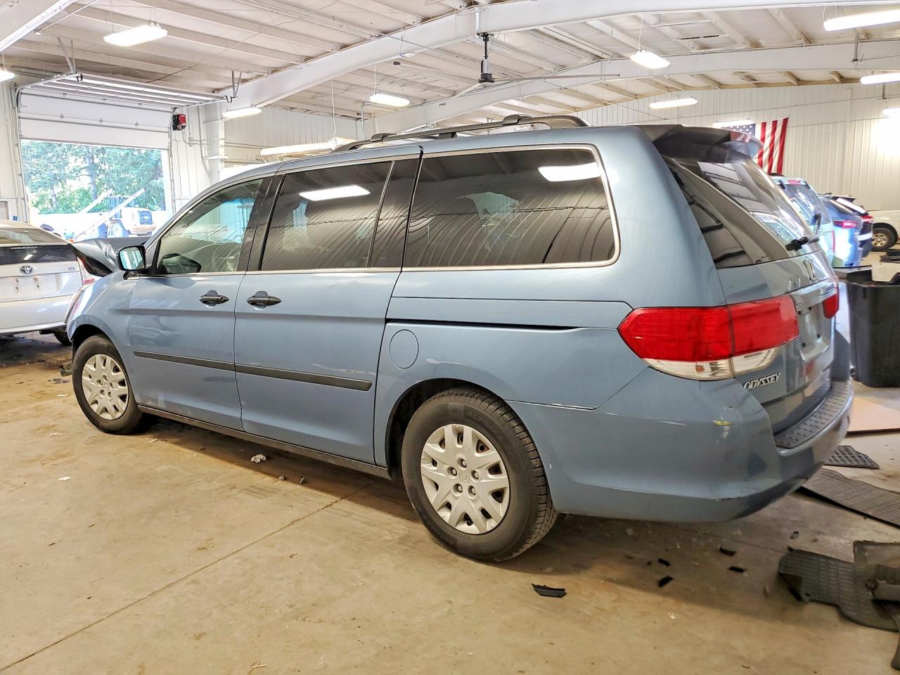 2009 Honda Odyssey Lx Blue vin: 5FNRL38219B043315