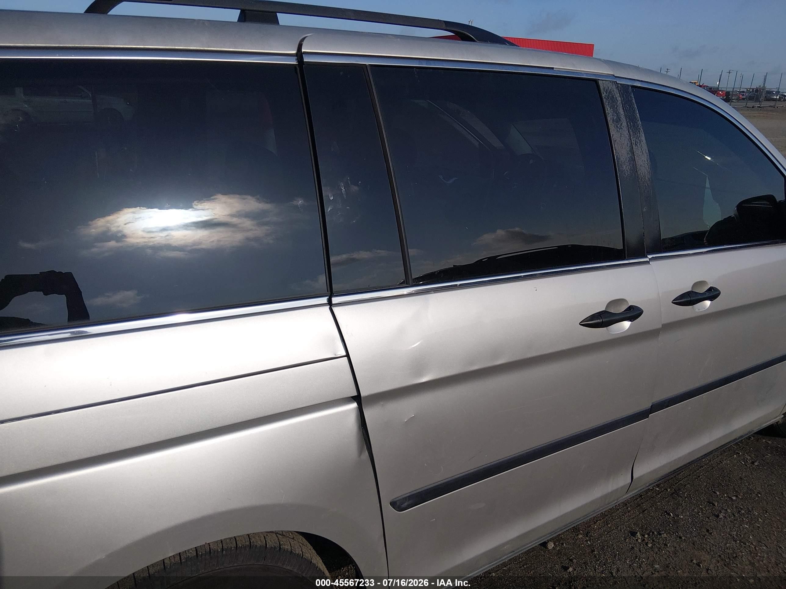 2005 Honda Odyssey Lx Beige vin: 5FNRL38225B057461