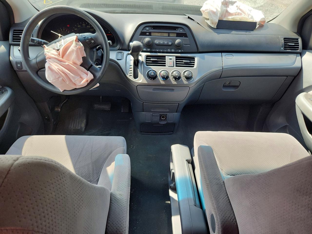 2006 Honda Odyssey Lx Silver vin: 5FNRL38226B123802