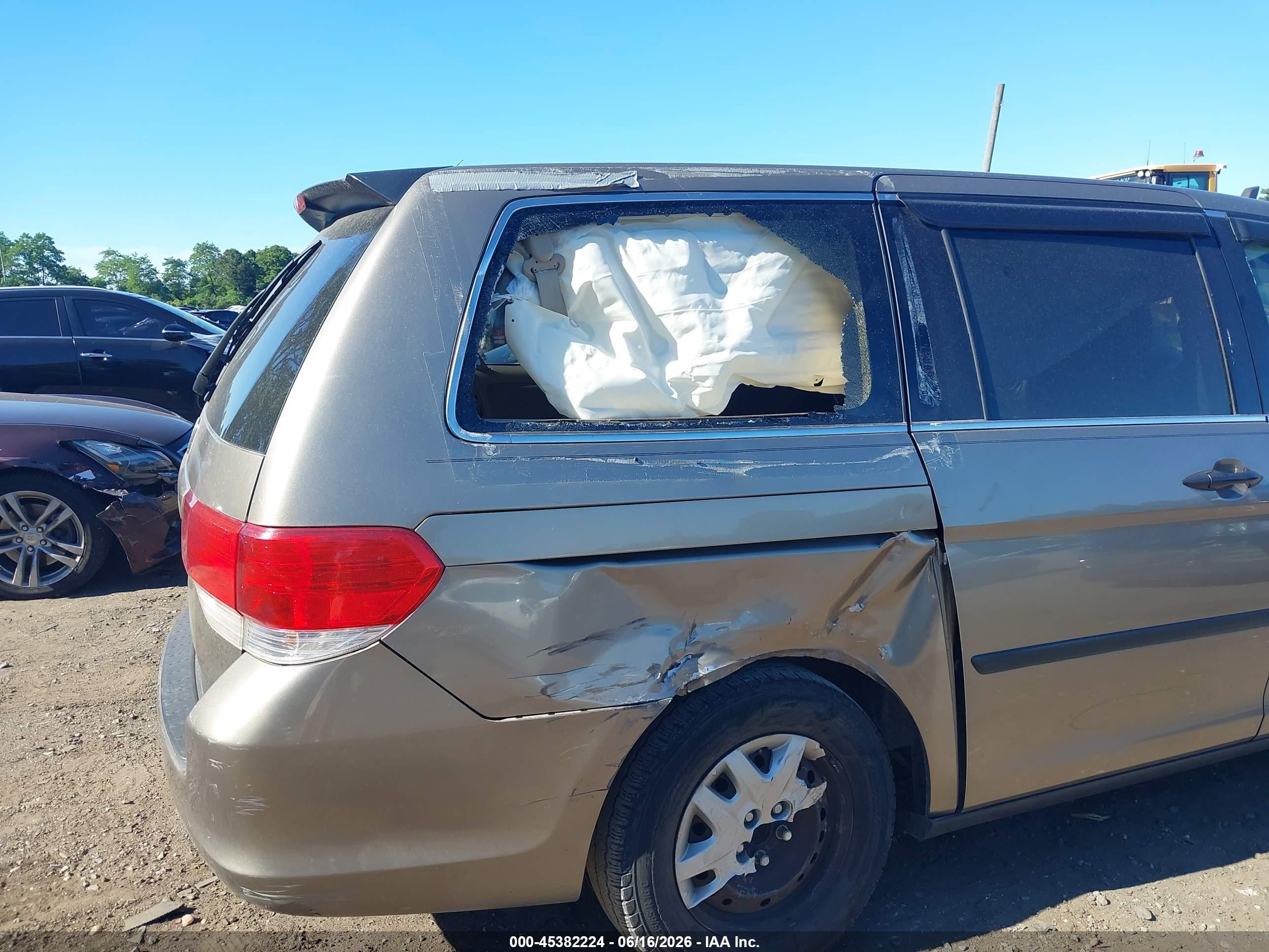 2008 Honda Odyssey Lx Beige vin: 5FNRL38228B055682