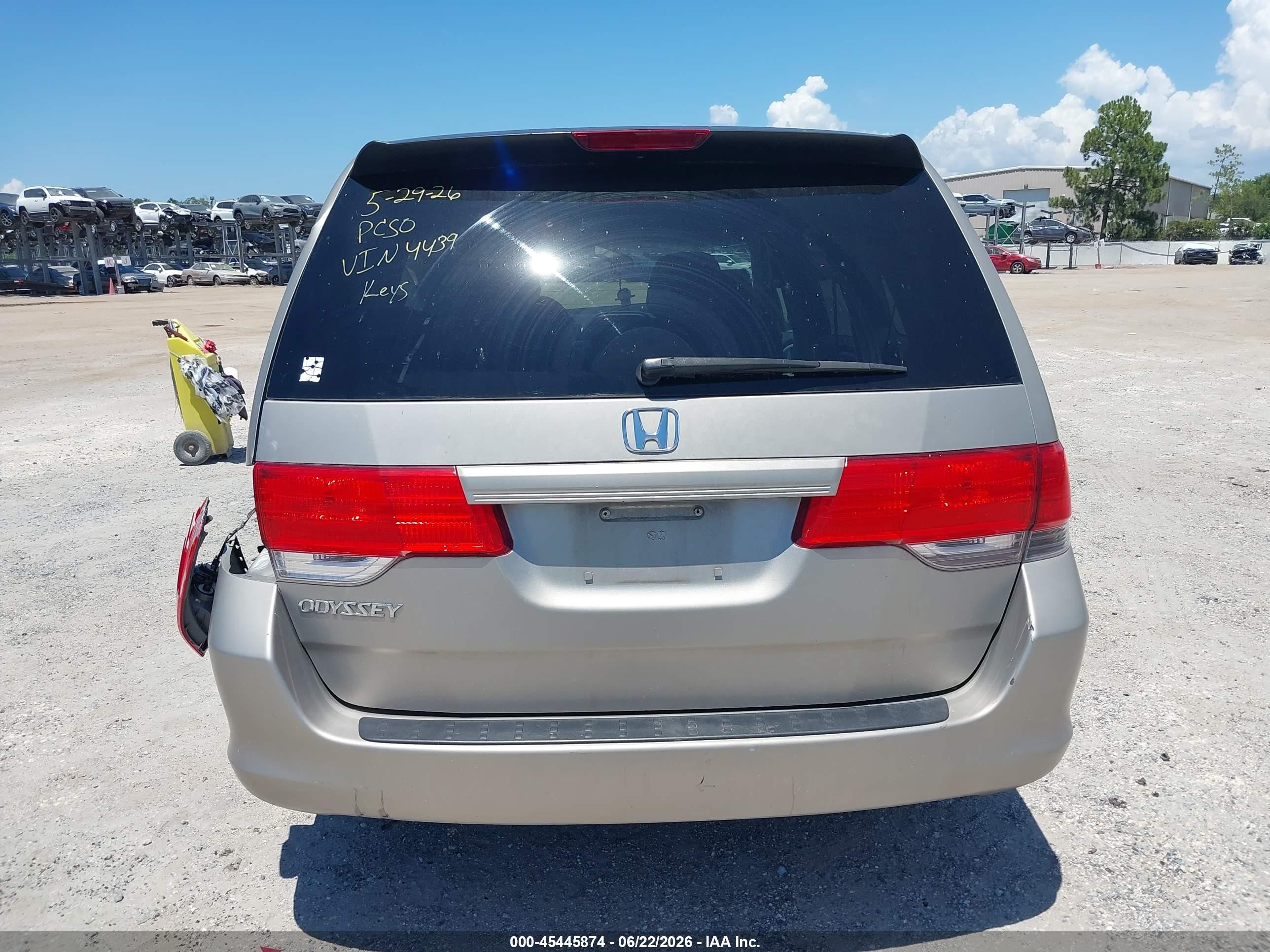 2009 Honda Odyssey Lx Yellow vin: 5FNRL38229B044439