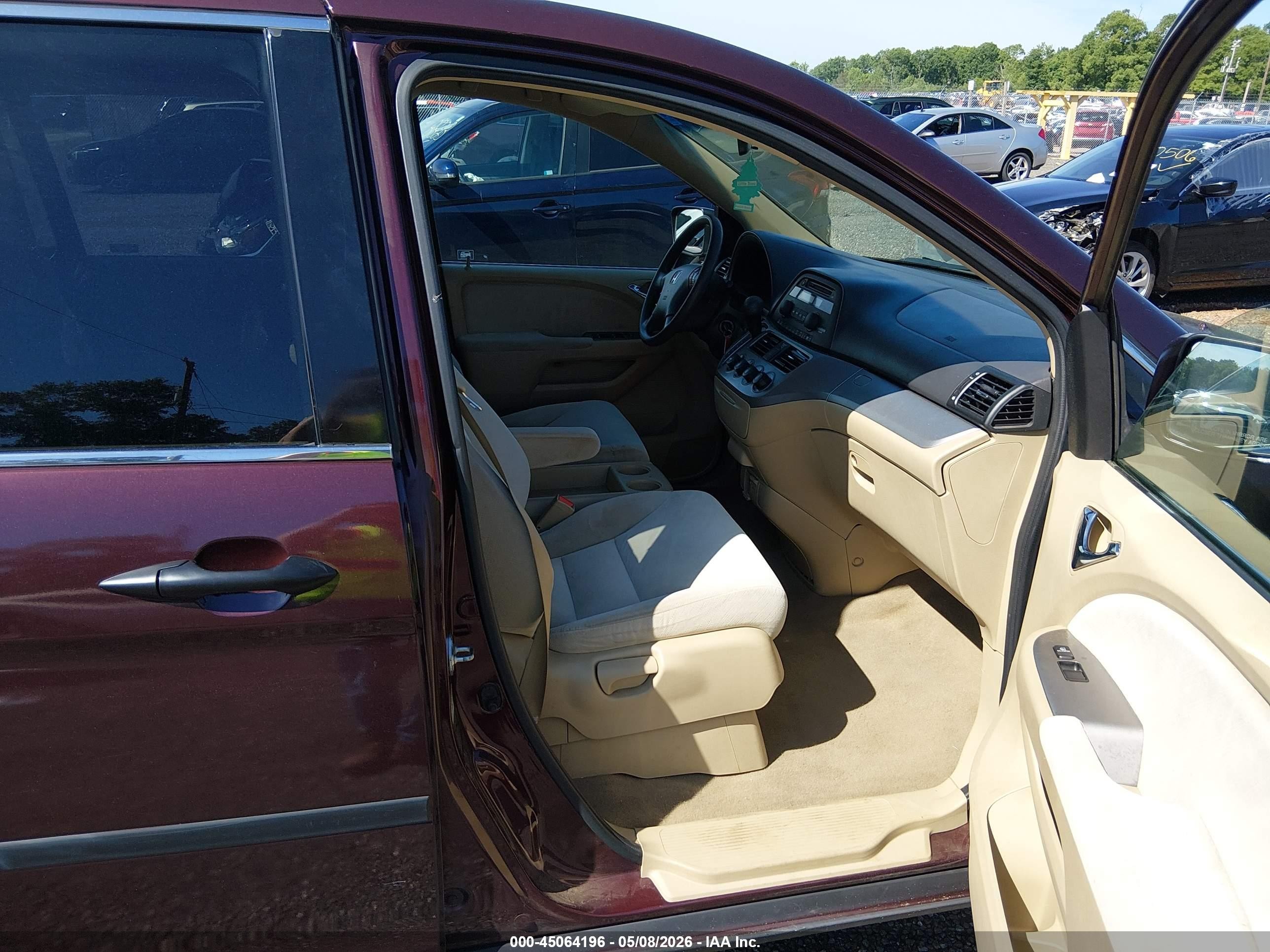 2009 Honda Odyssey Lx Burgundy vin: 5FNRL38229B048720