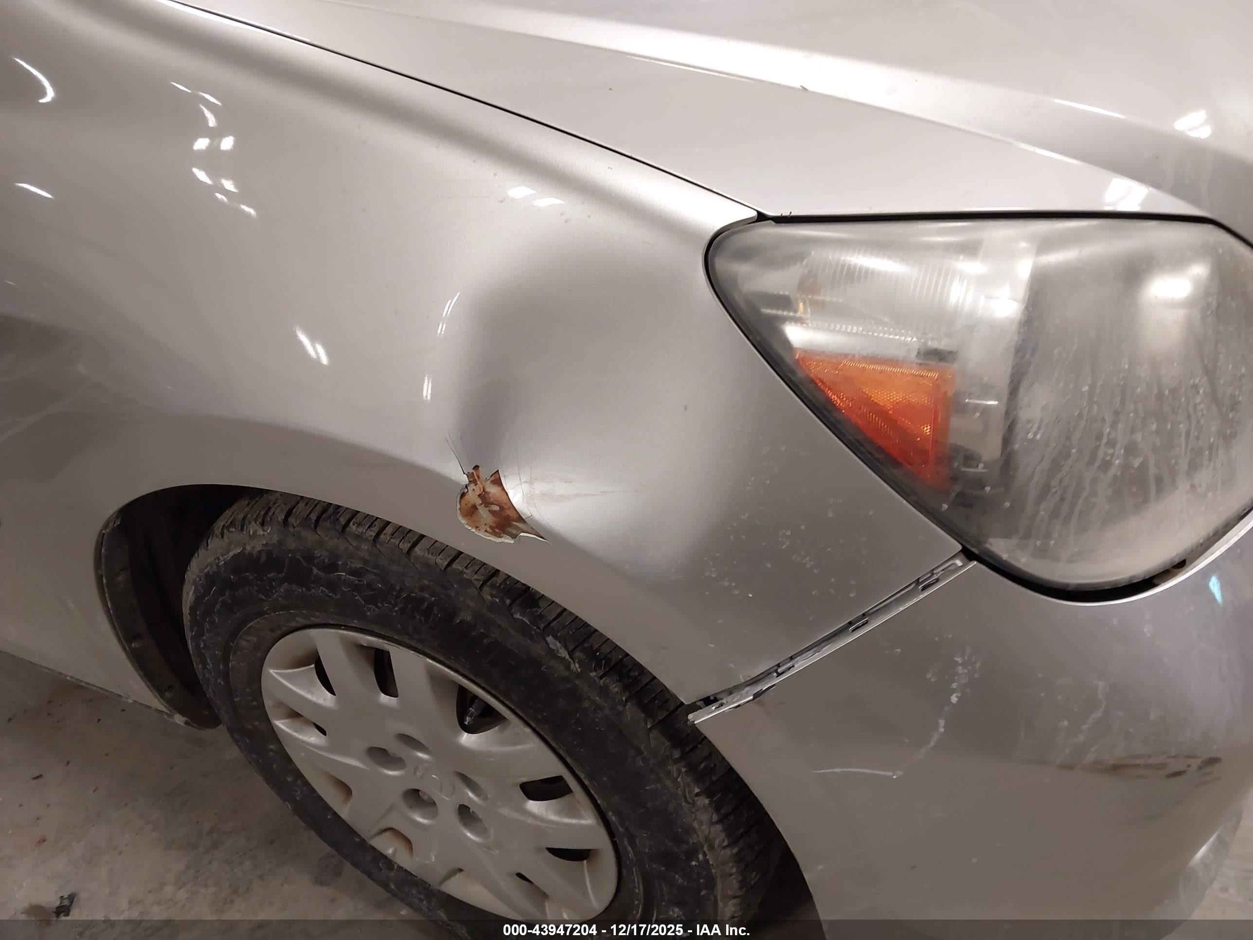 2005 Honda Odyssey Lx Silver vin: 5FNRL38235B073216