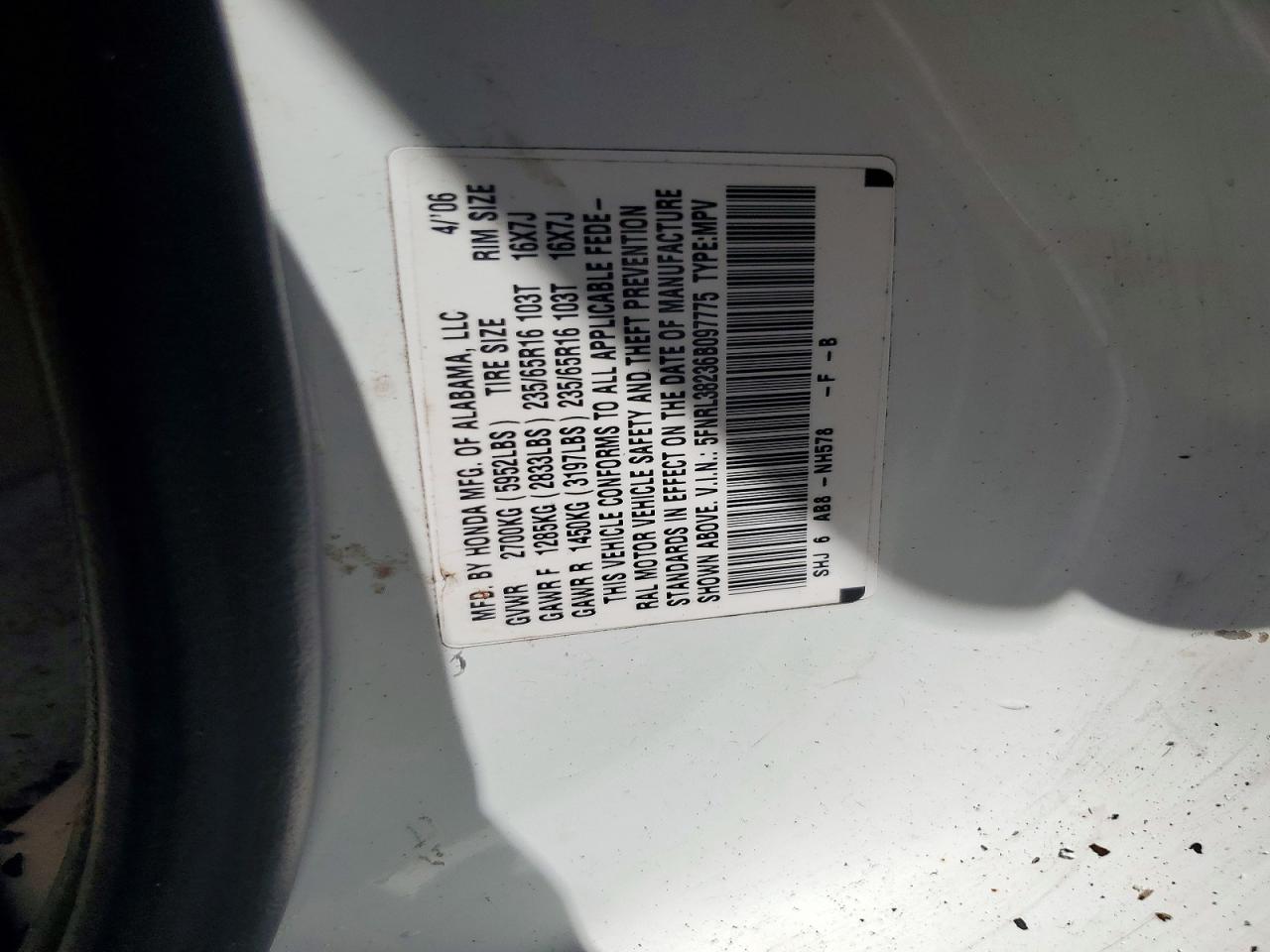 2006 Honda Odyssey Lx White vin: 5FNRL38236B097775