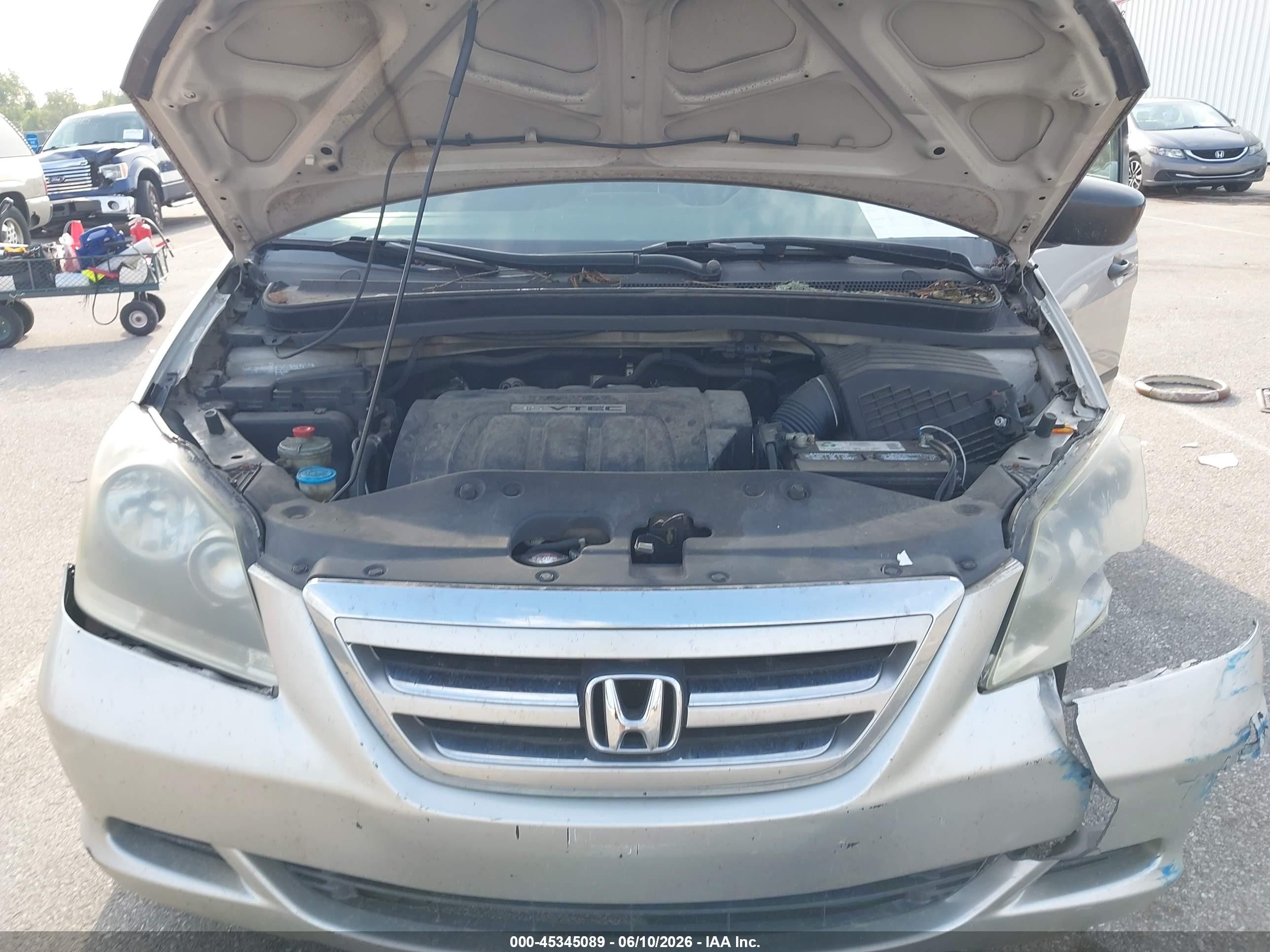 2006 Honda Odyssey Lx Silver vin: 5FNRL38236B099462