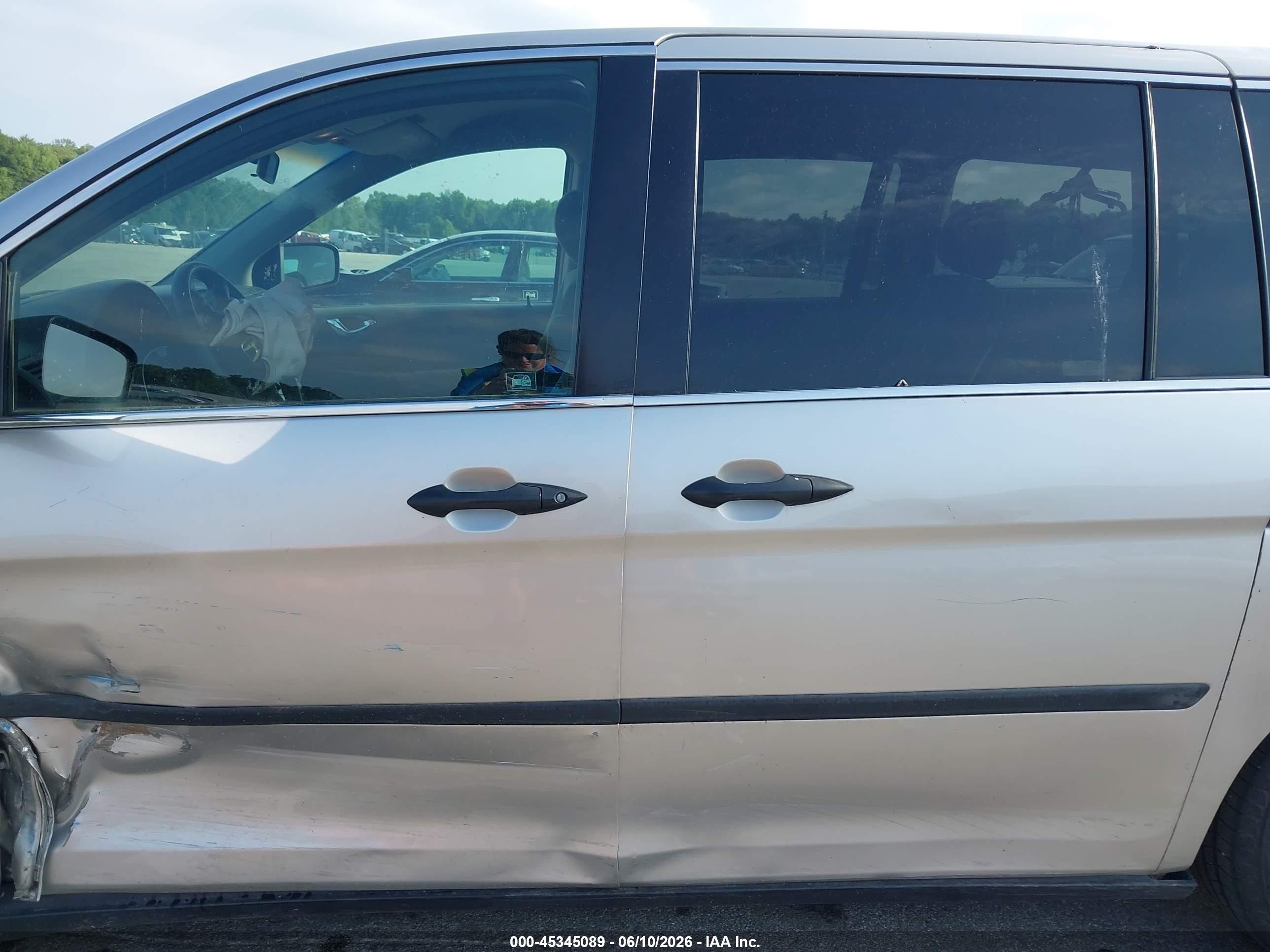 2006 Honda Odyssey Lx Silver vin: 5FNRL38236B099462