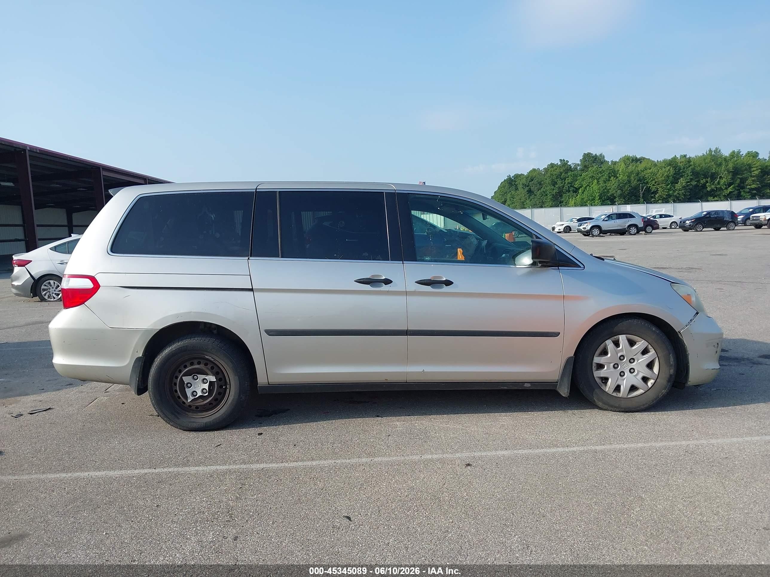 2006 Honda Odyssey Lx Silver vin: 5FNRL38236B099462