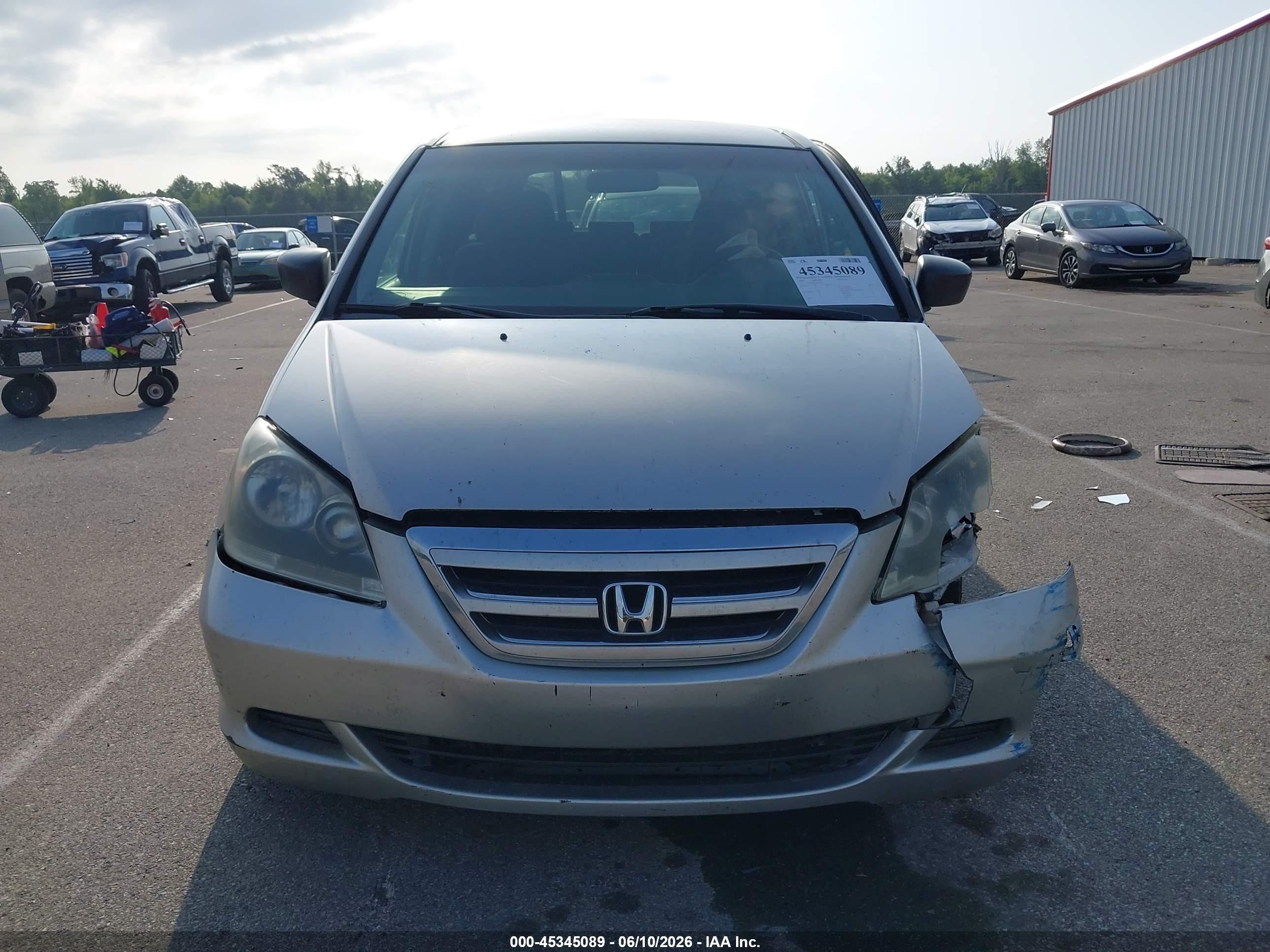2006 Honda Odyssey Lx Silver vin: 5FNRL38236B099462