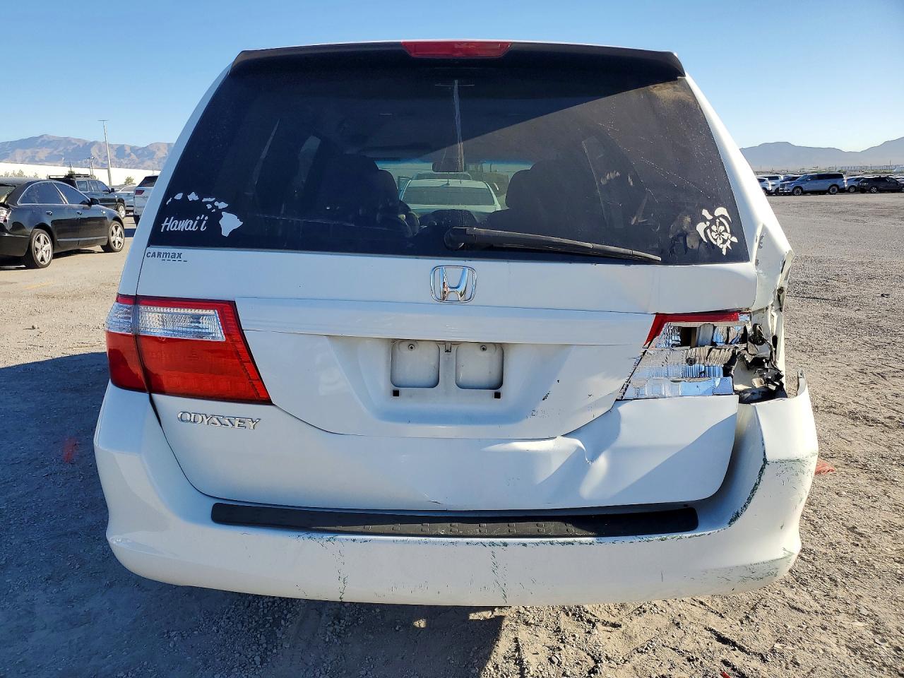 2007 Honda Odyssey Lx White vin: 5FNRL38237B077155