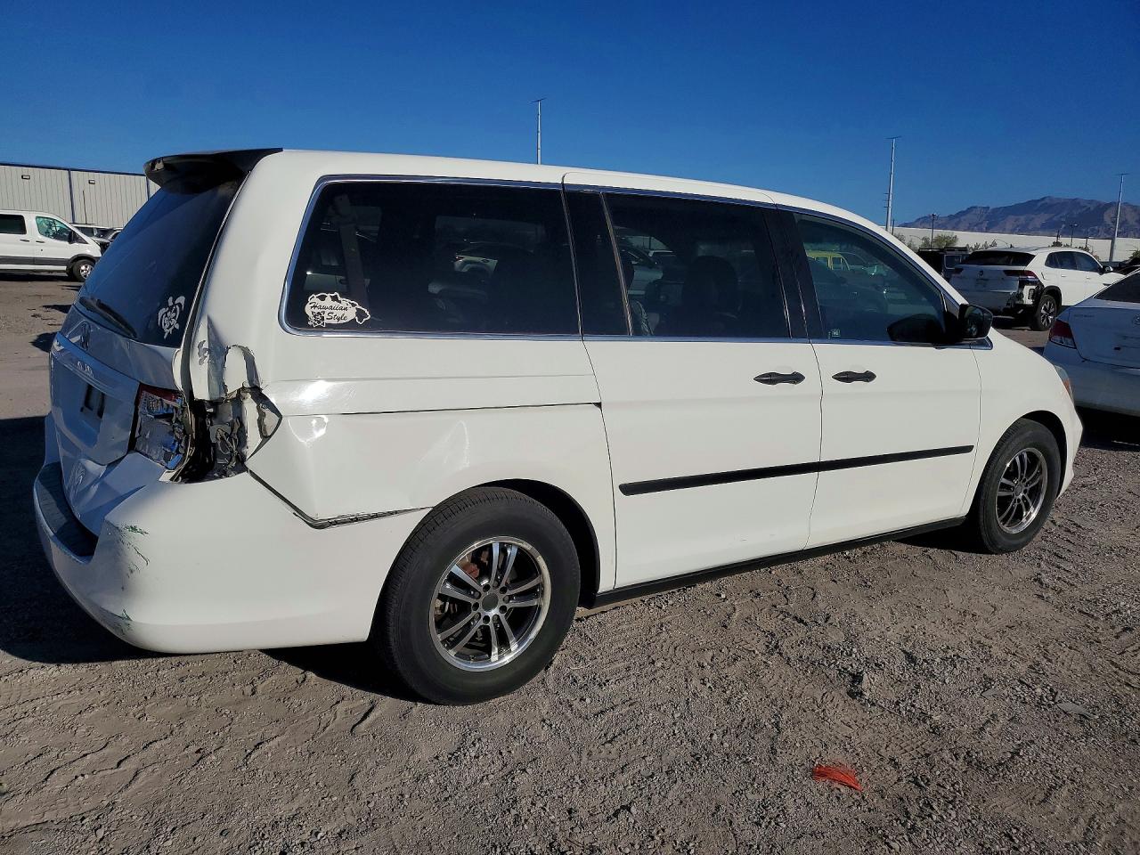 2007 Honda Odyssey Lx White vin: 5FNRL38237B077155
