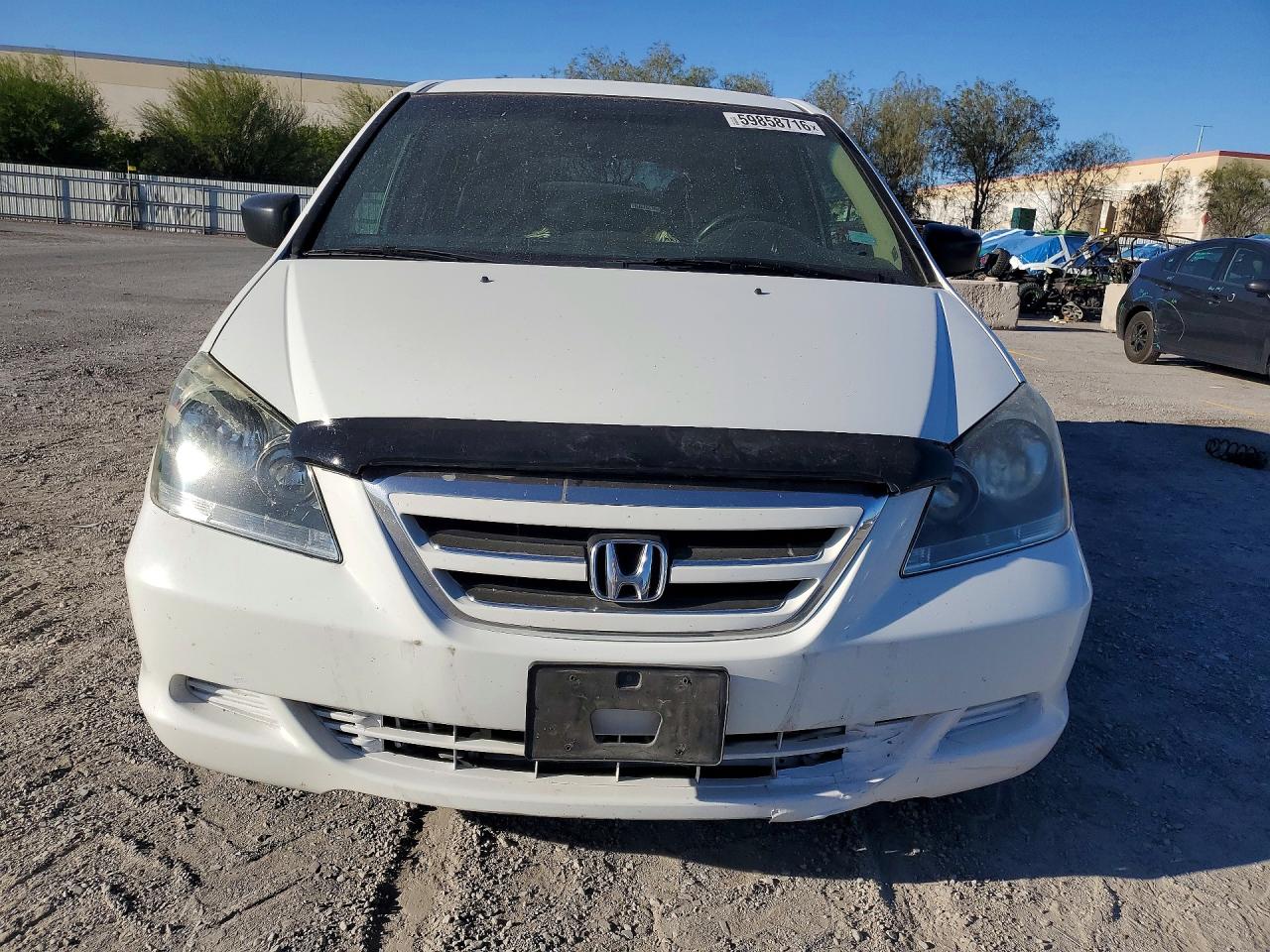 2007 Honda Odyssey Lx White vin: 5FNRL38237B077155