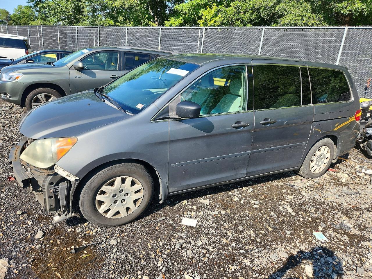 2008 Honda Odyssey Lx Gray vin: 5FNRL38238B002084