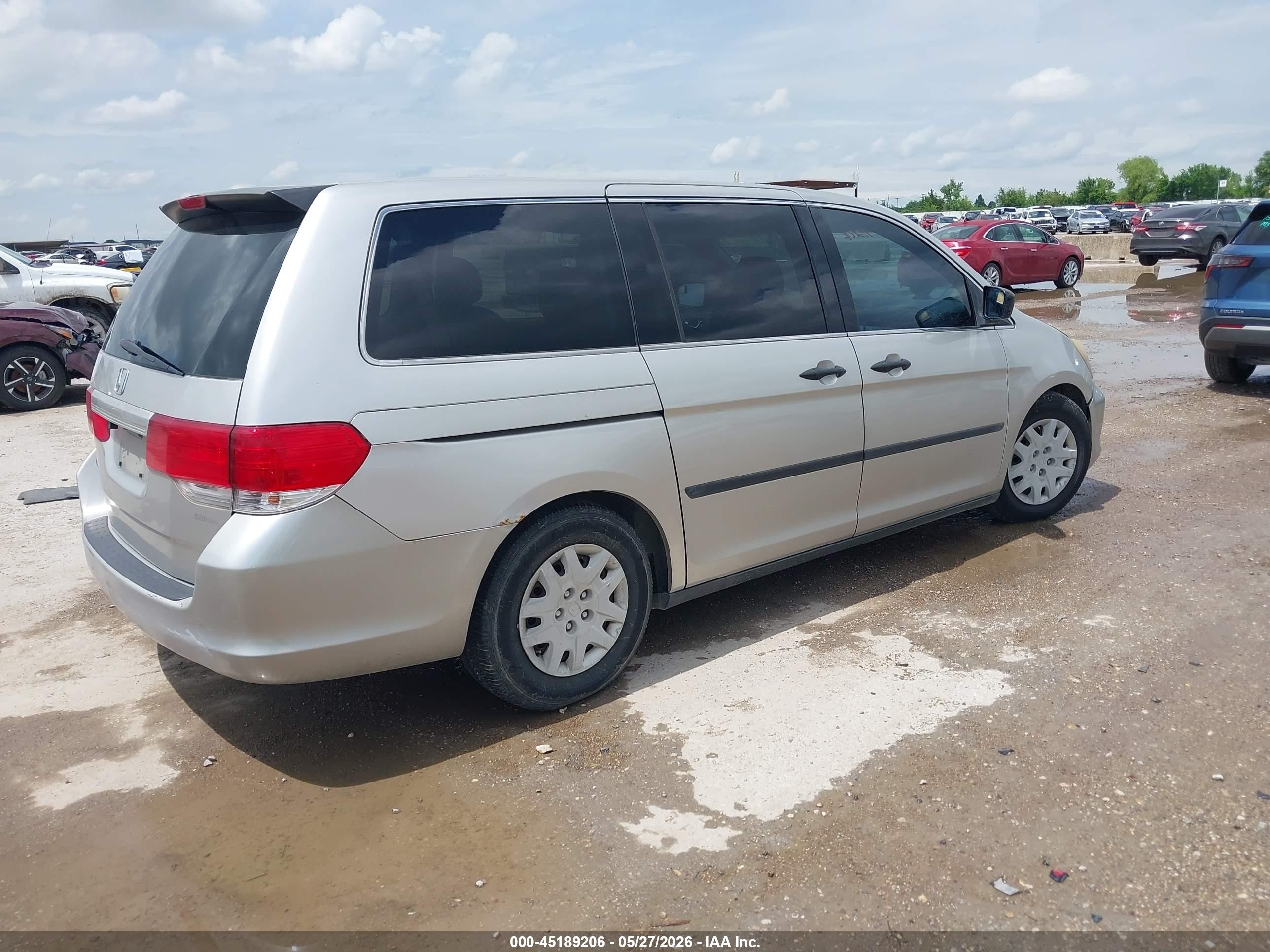 2008 Honda Odyssey Lx Silver vin: 5FNRL38238B007284