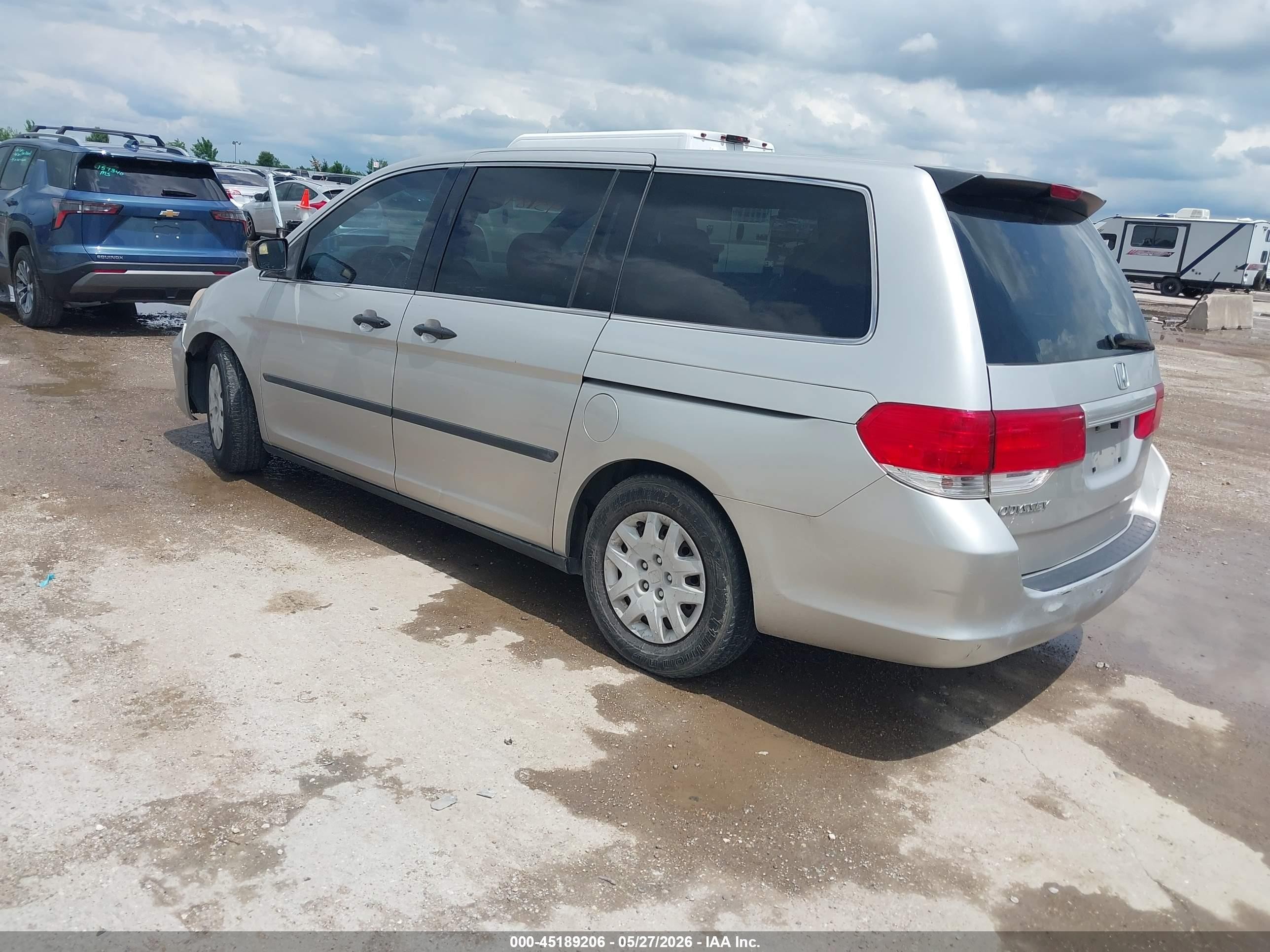 2008 Honda Odyssey Lx Silver vin: 5FNRL38238B007284