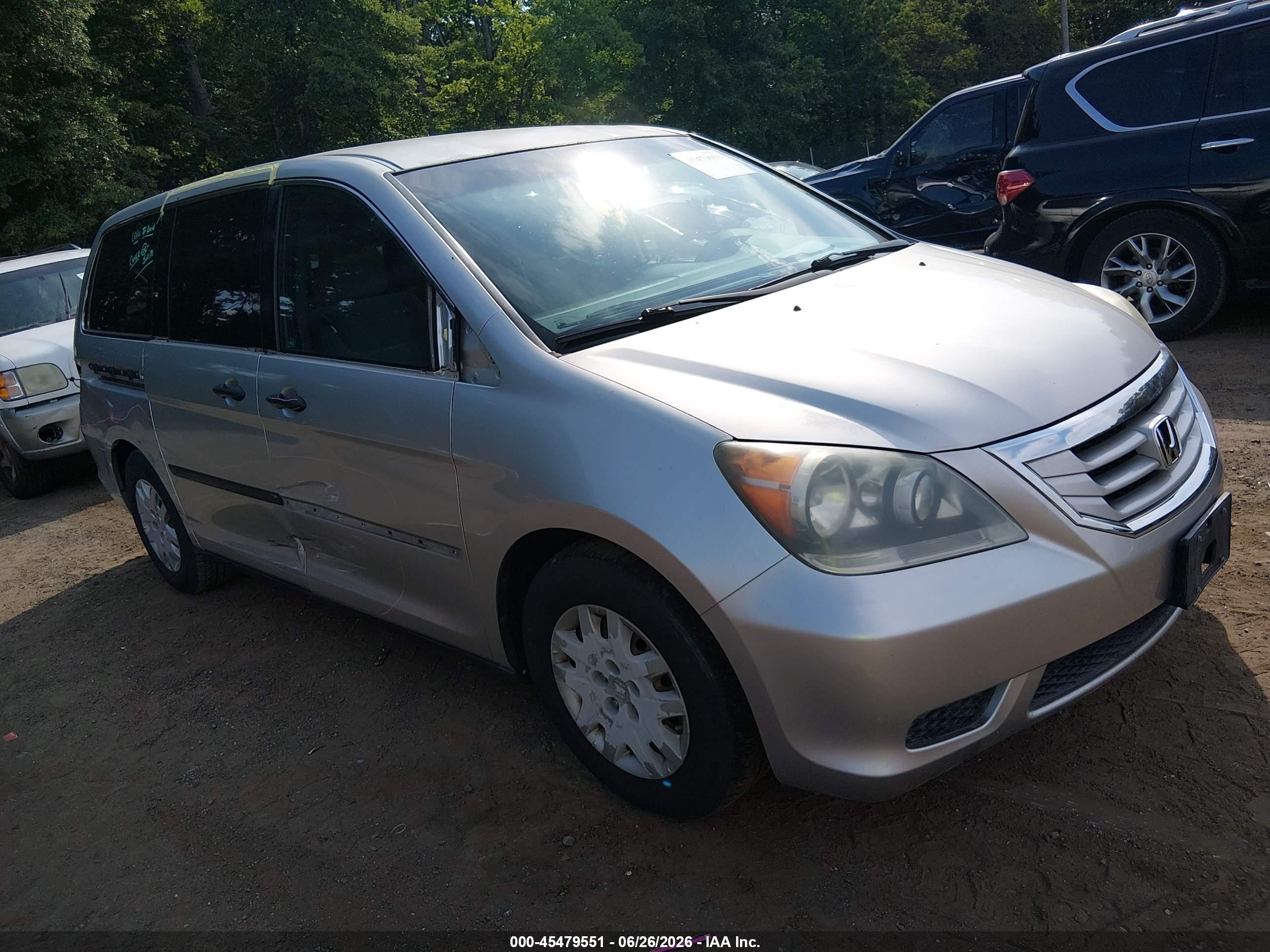 2008 Honda Odyssey Lx Silver vin: 5FNRL38238B007303