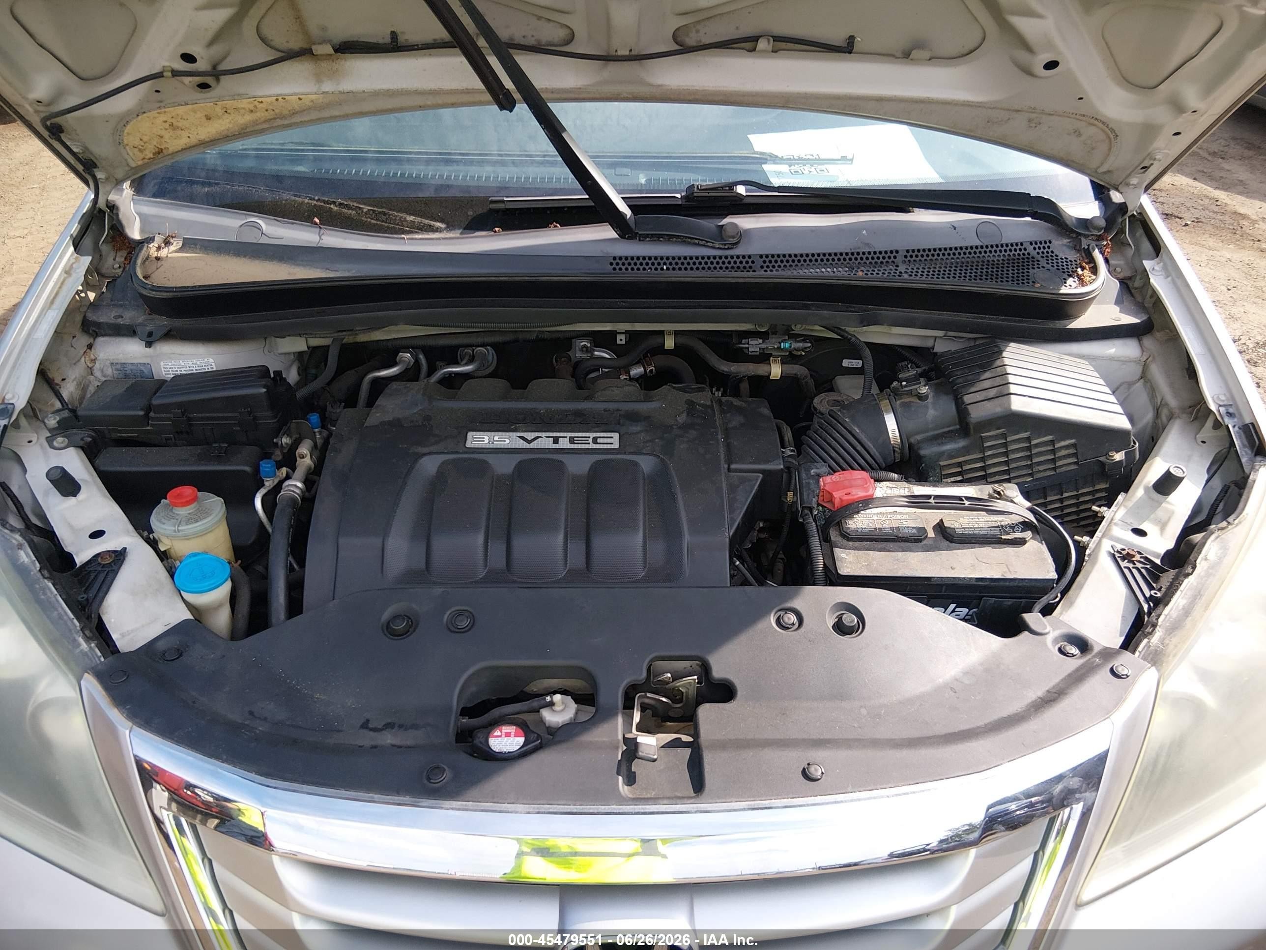 2008 Honda Odyssey Lx Silver vin: 5FNRL38238B007303