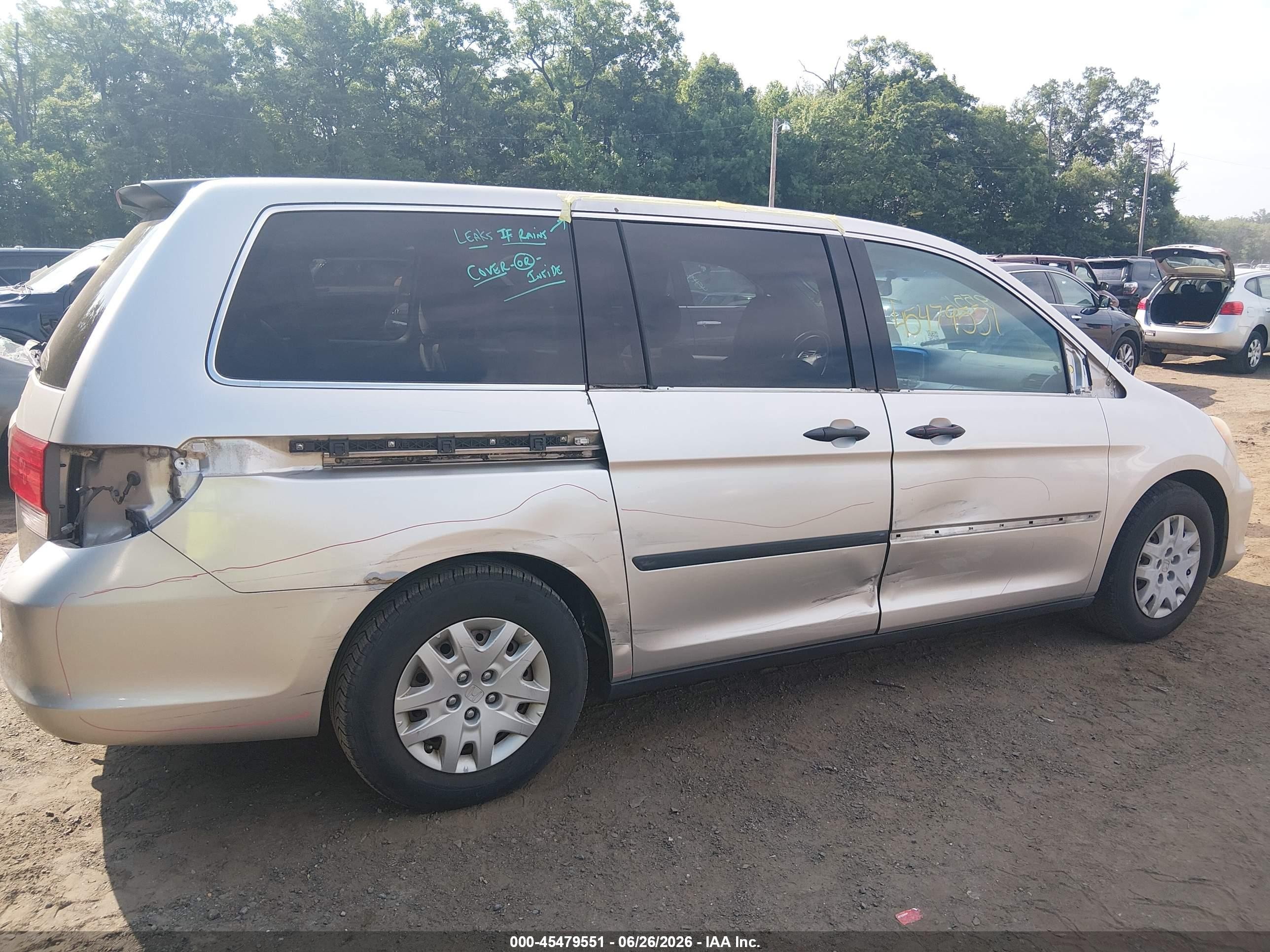 2008 Honda Odyssey Lx Silver vin: 5FNRL38238B007303