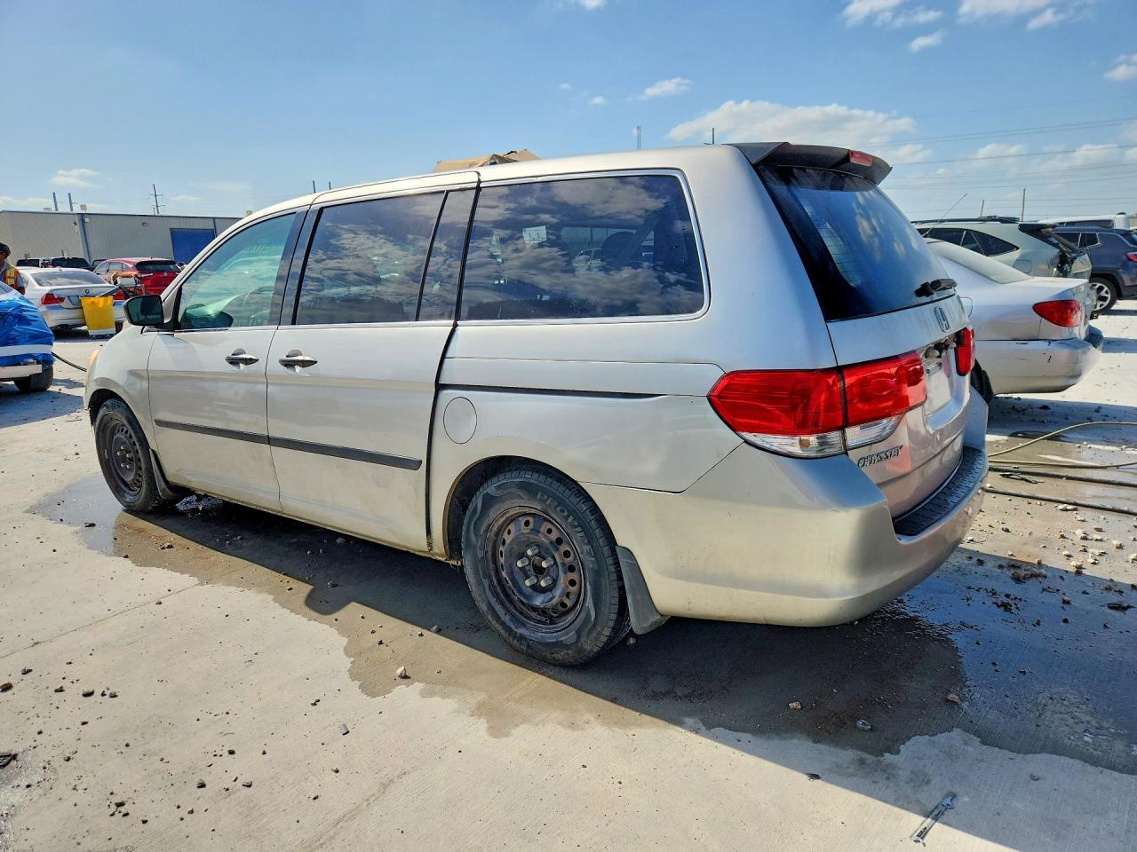 2009 Honda Odyssey Lx Silver vin: 5FNRL38239B054350