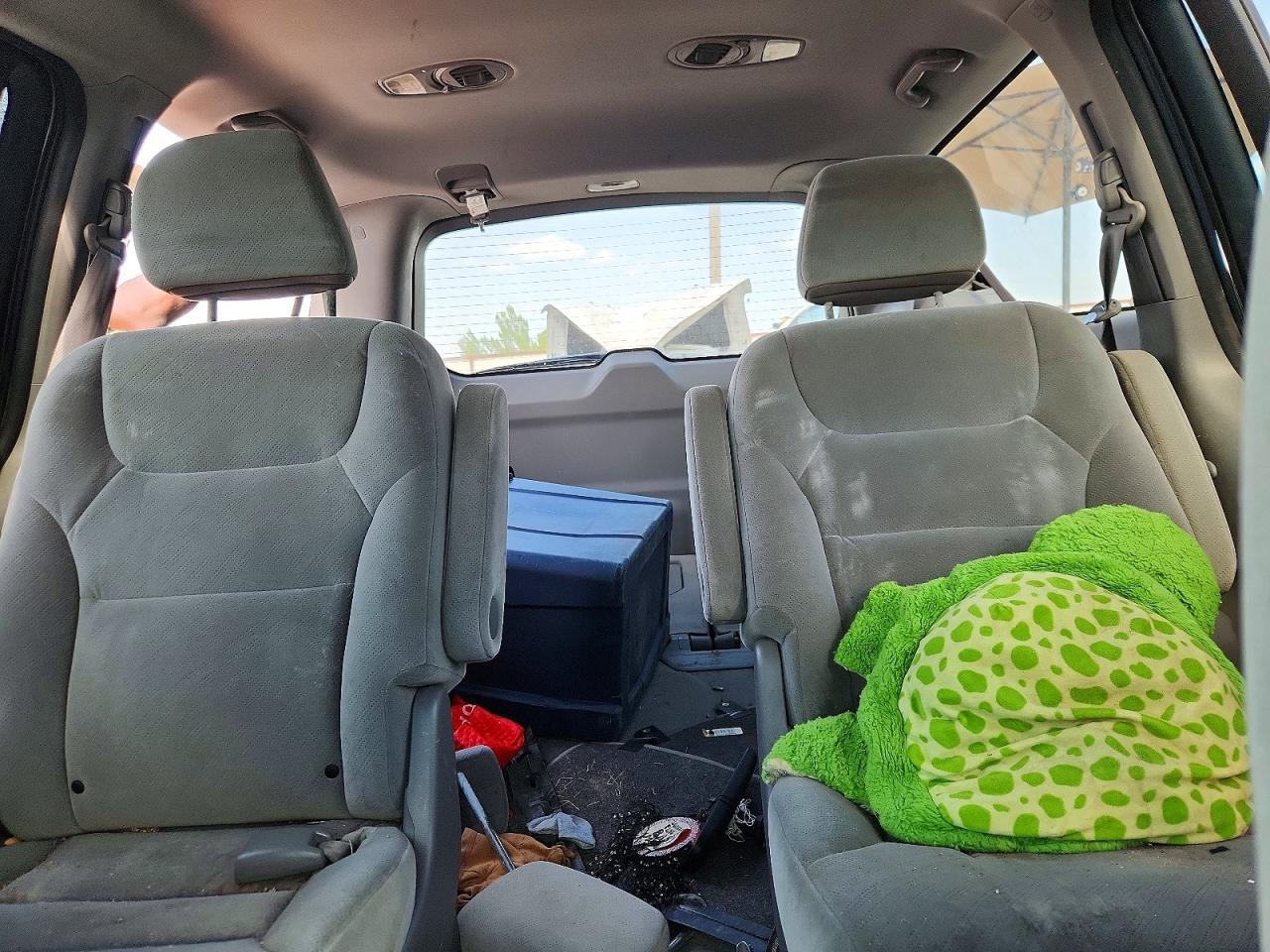 2009 Honda Odyssey Lx Silver vin: 5FNRL38239B054350