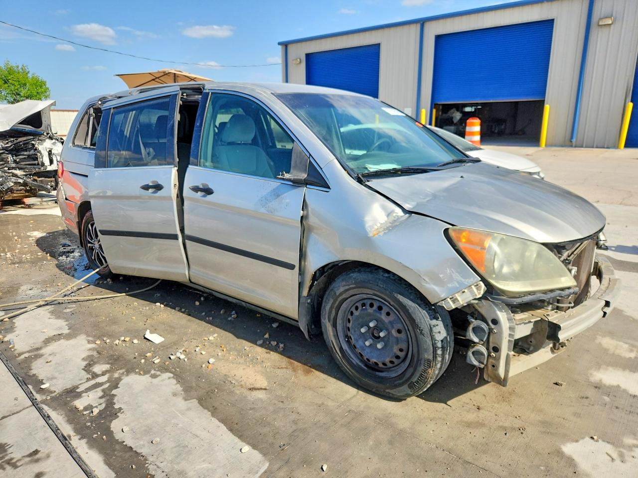 2009 Honda Odyssey Lx Silver vin: 5FNRL38239B054350