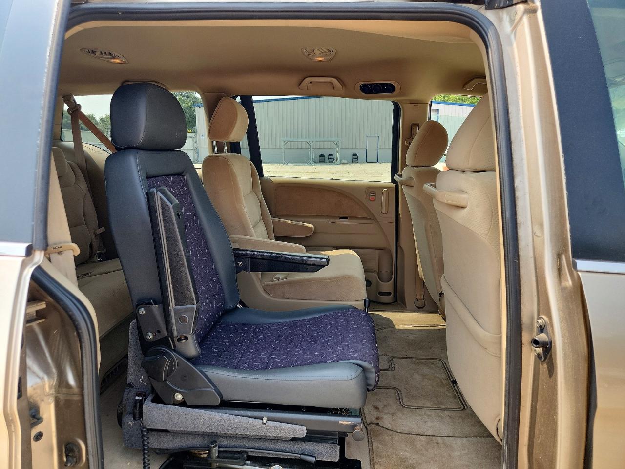 2006 Honda Odyssey Lx Gold vin: 5FNRL38246B039559
