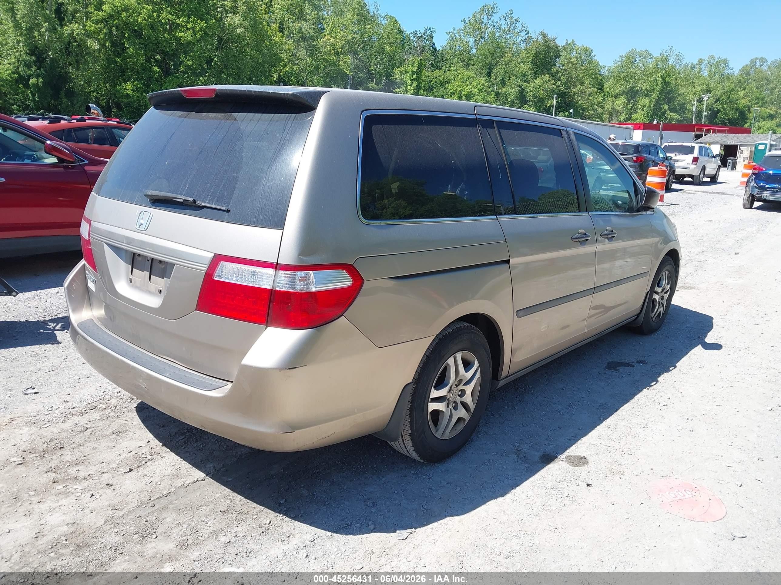 2006 Honda Odyssey Lx Золотой vin: 5FNRL38246B062291