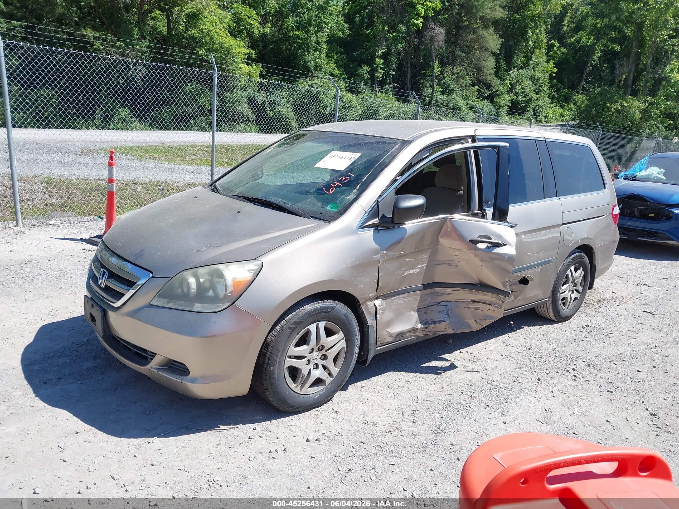 2006 Honda Odyssey Lx Золотой vin: 5FNRL38246B062291