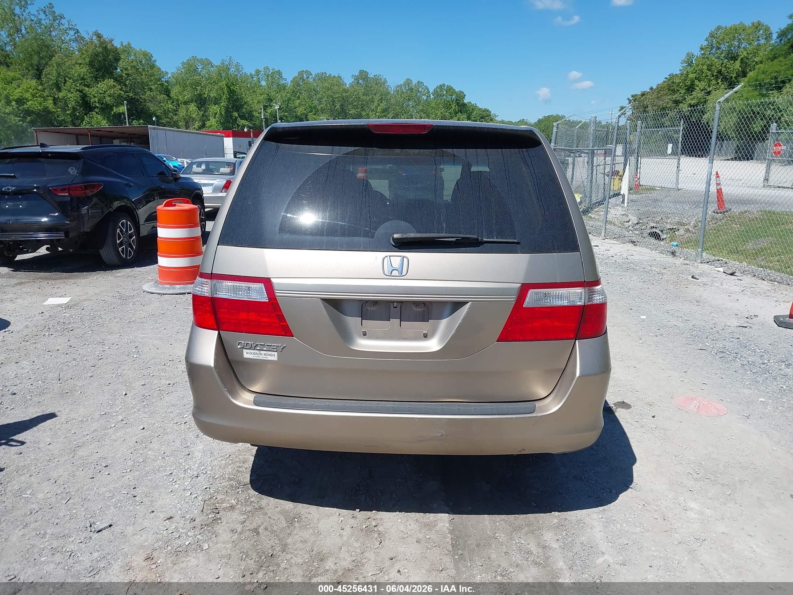 2006 Honda Odyssey Lx Золотой vin: 5FNRL38246B062291