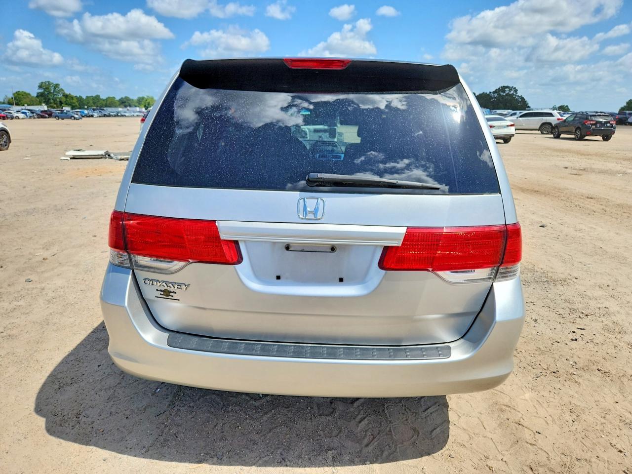 2009 Honda Odyssey Lx Silver vin: 5FNRL38249B032020